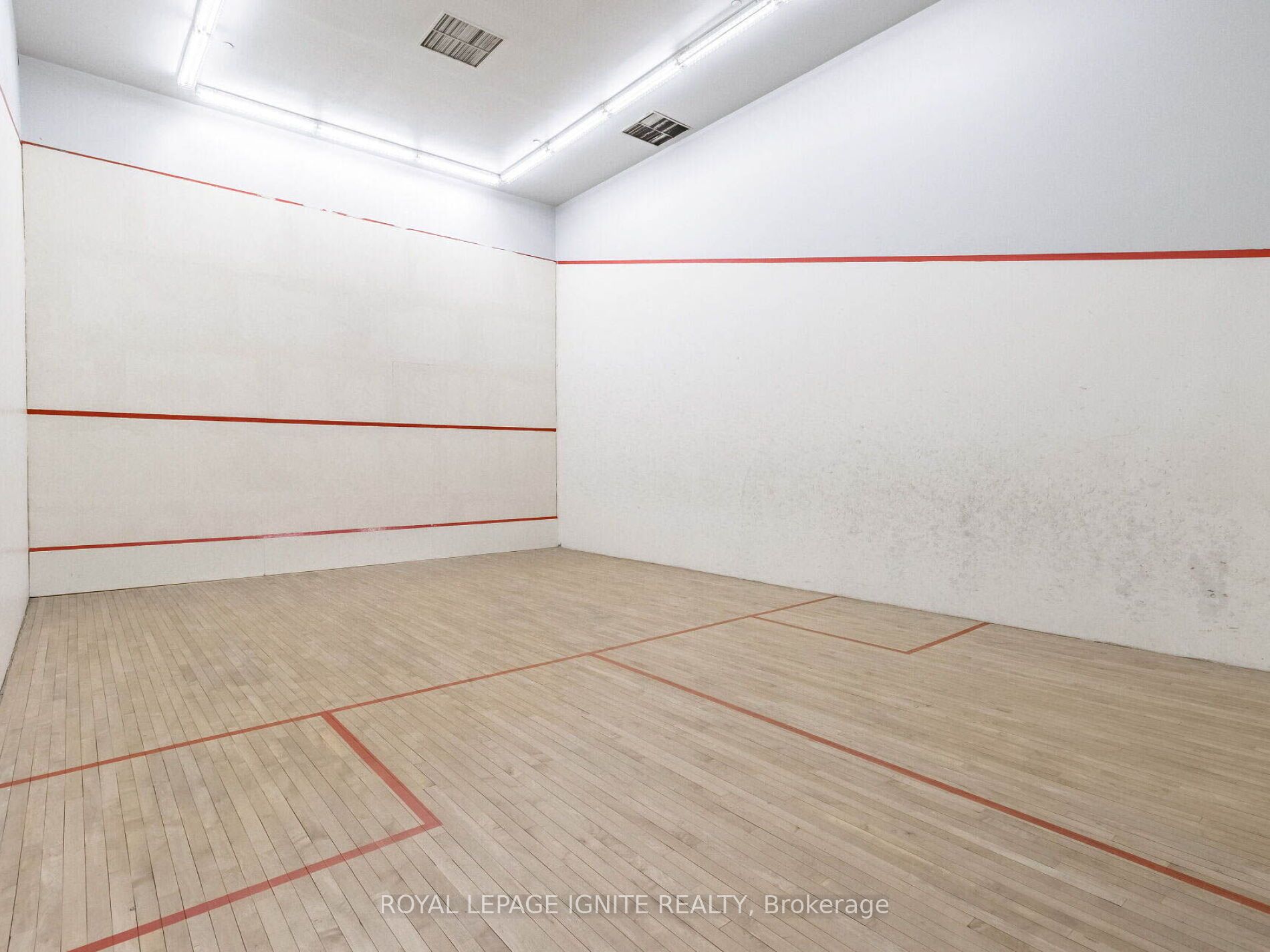 MLS #W12351271 image #43