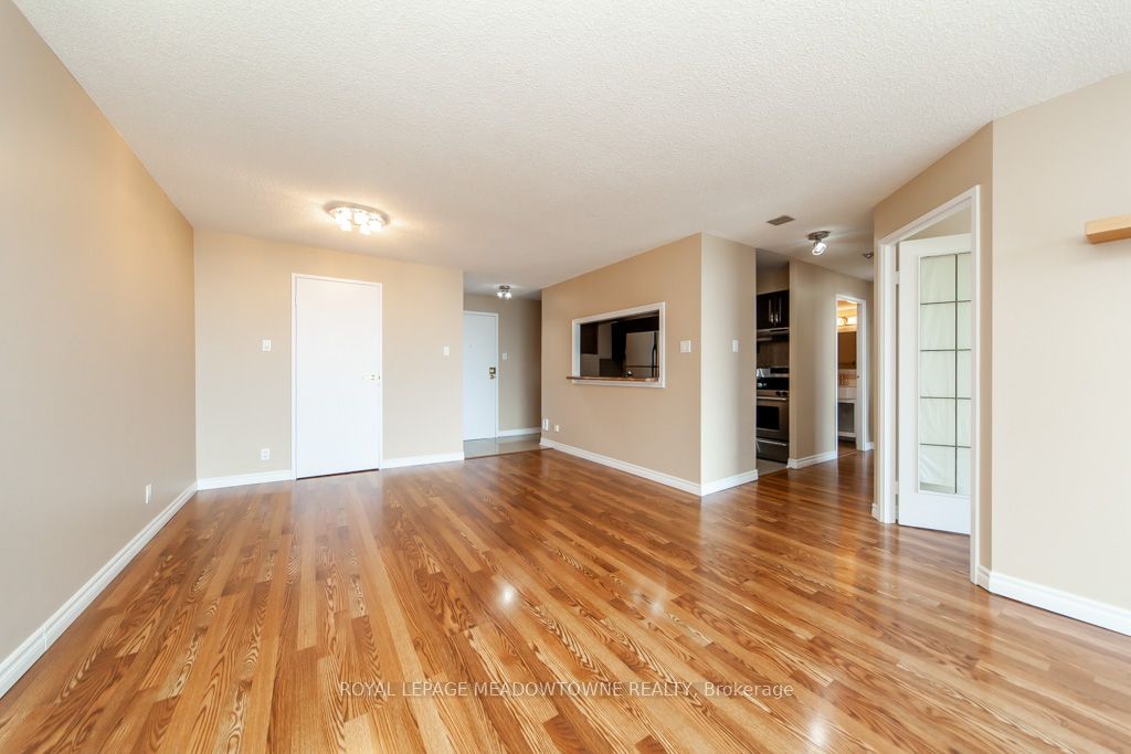 MLS #W12351475 image #17