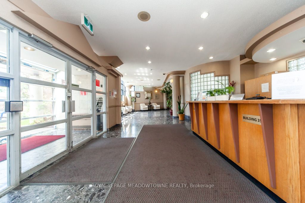 MLS #W12351475 image #7