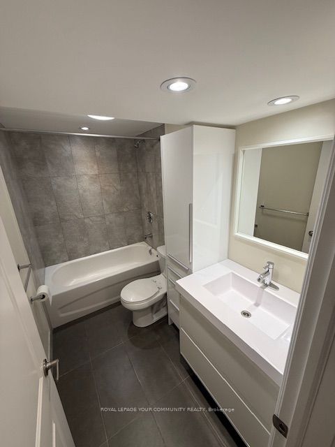 MLS #W12351608 image #8