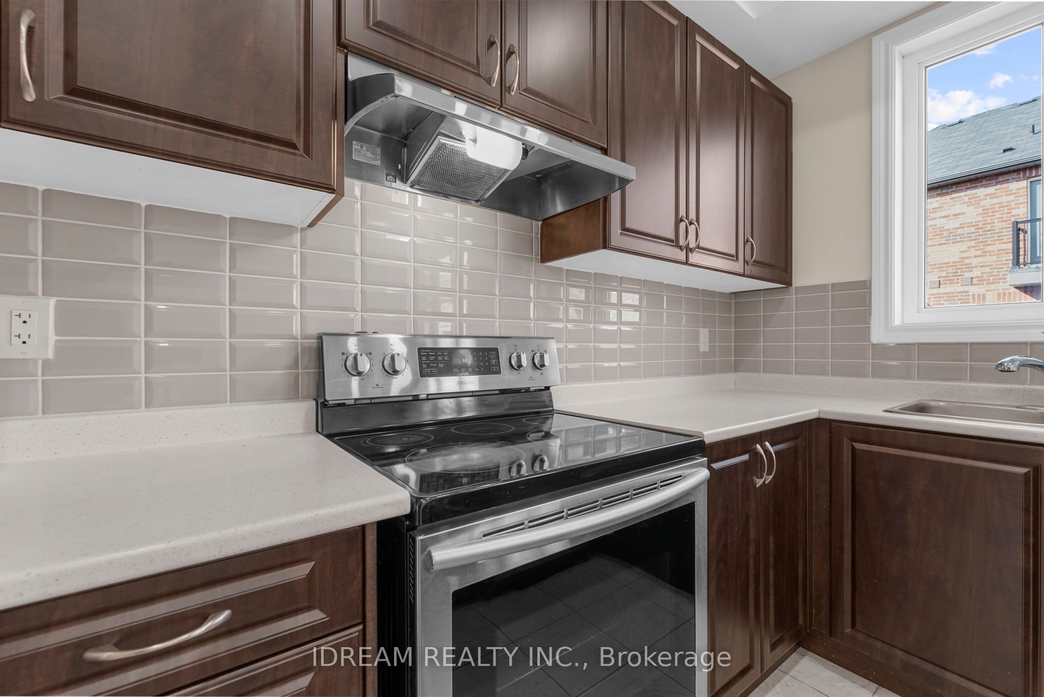 MLS #W12352912 image #16