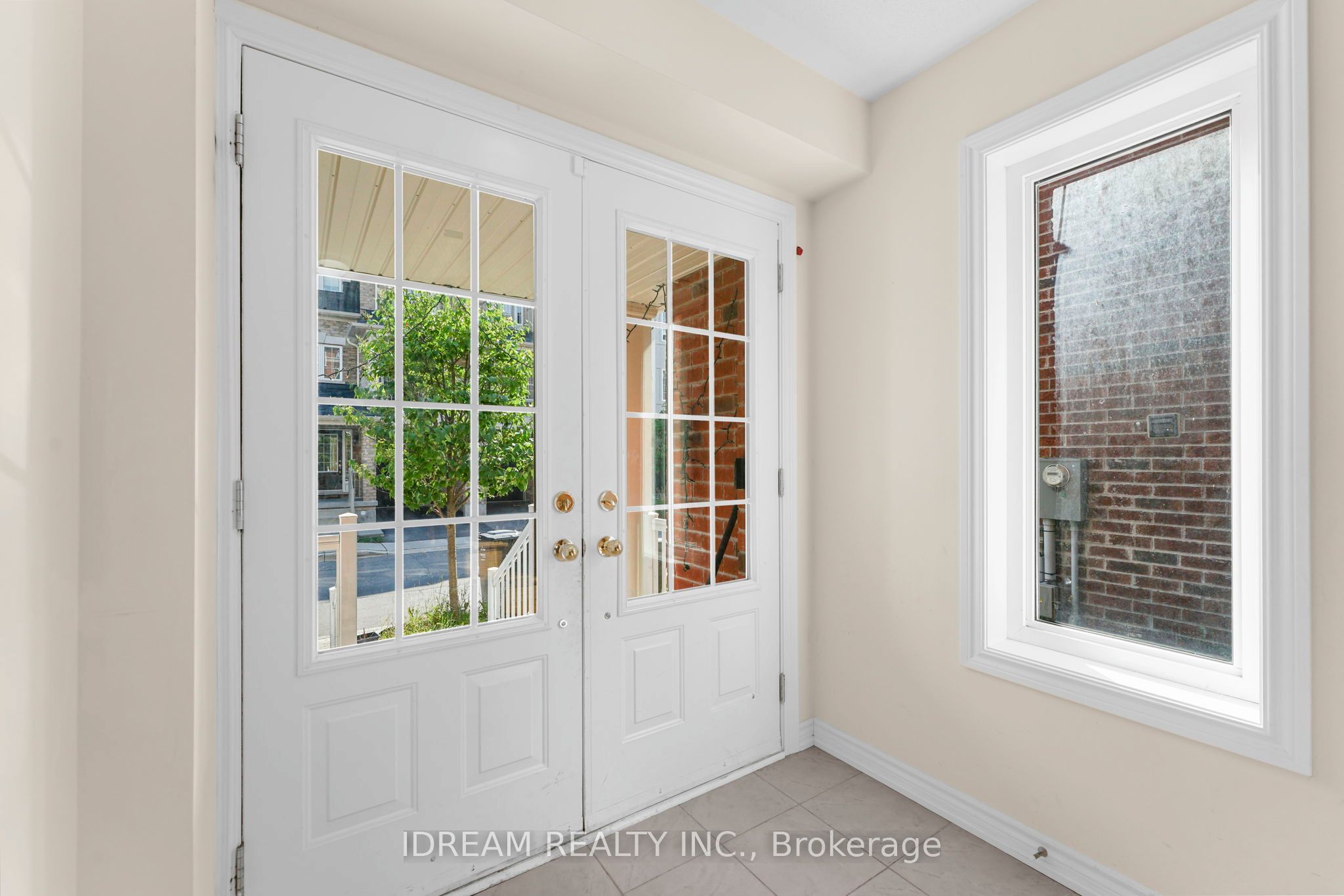 MLS #W12352912 image #2