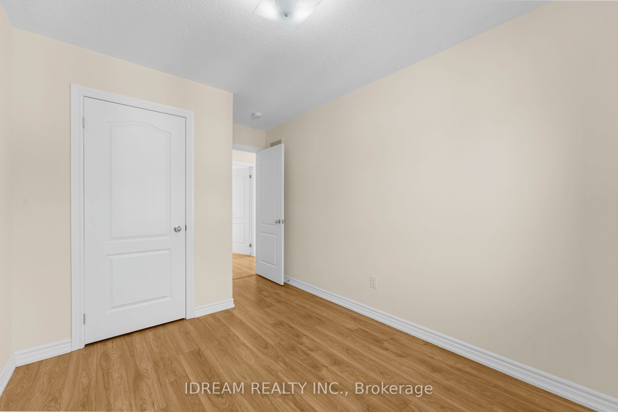 MLS #W12352912 image #24