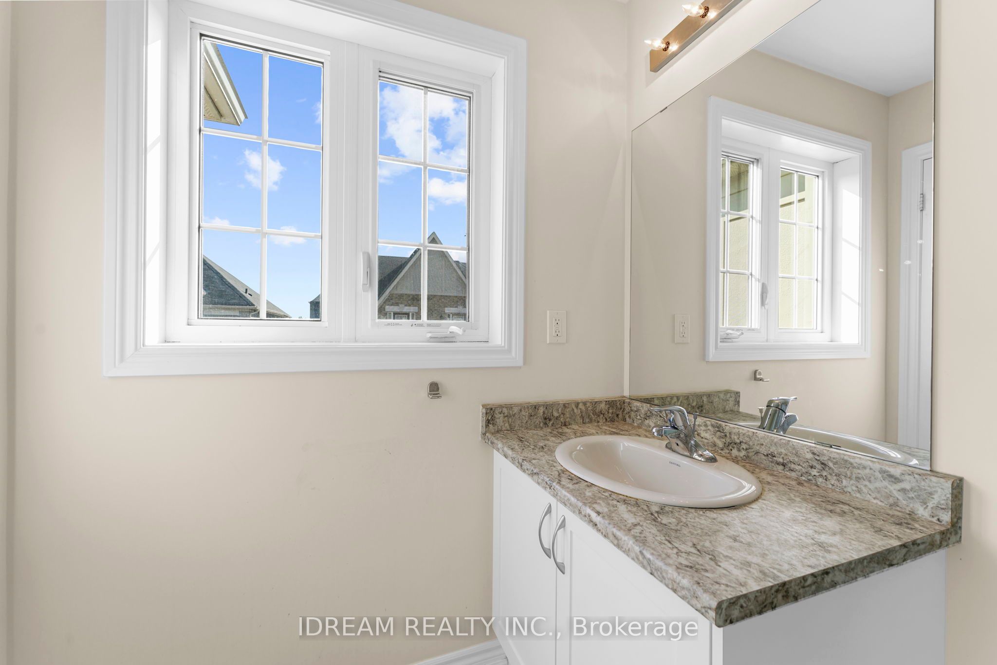 MLS #W12352912 image #30