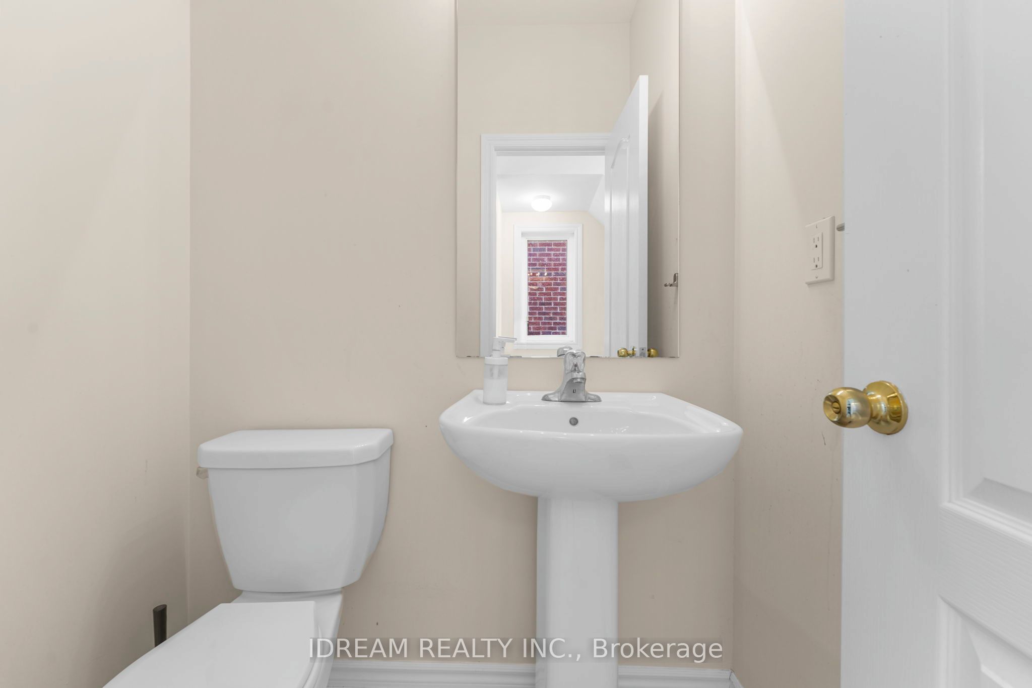 MLS #W12352912 image #32