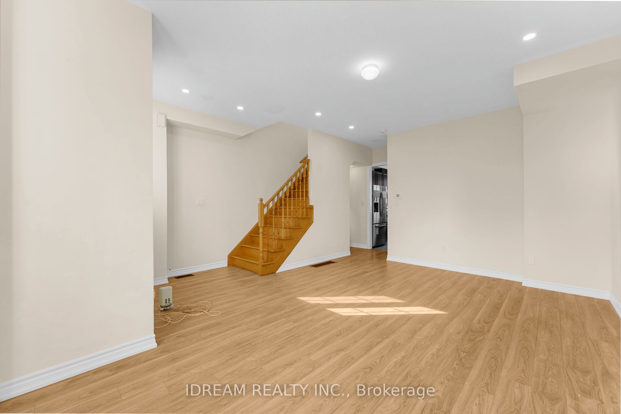 MLS #W12352912 image #8