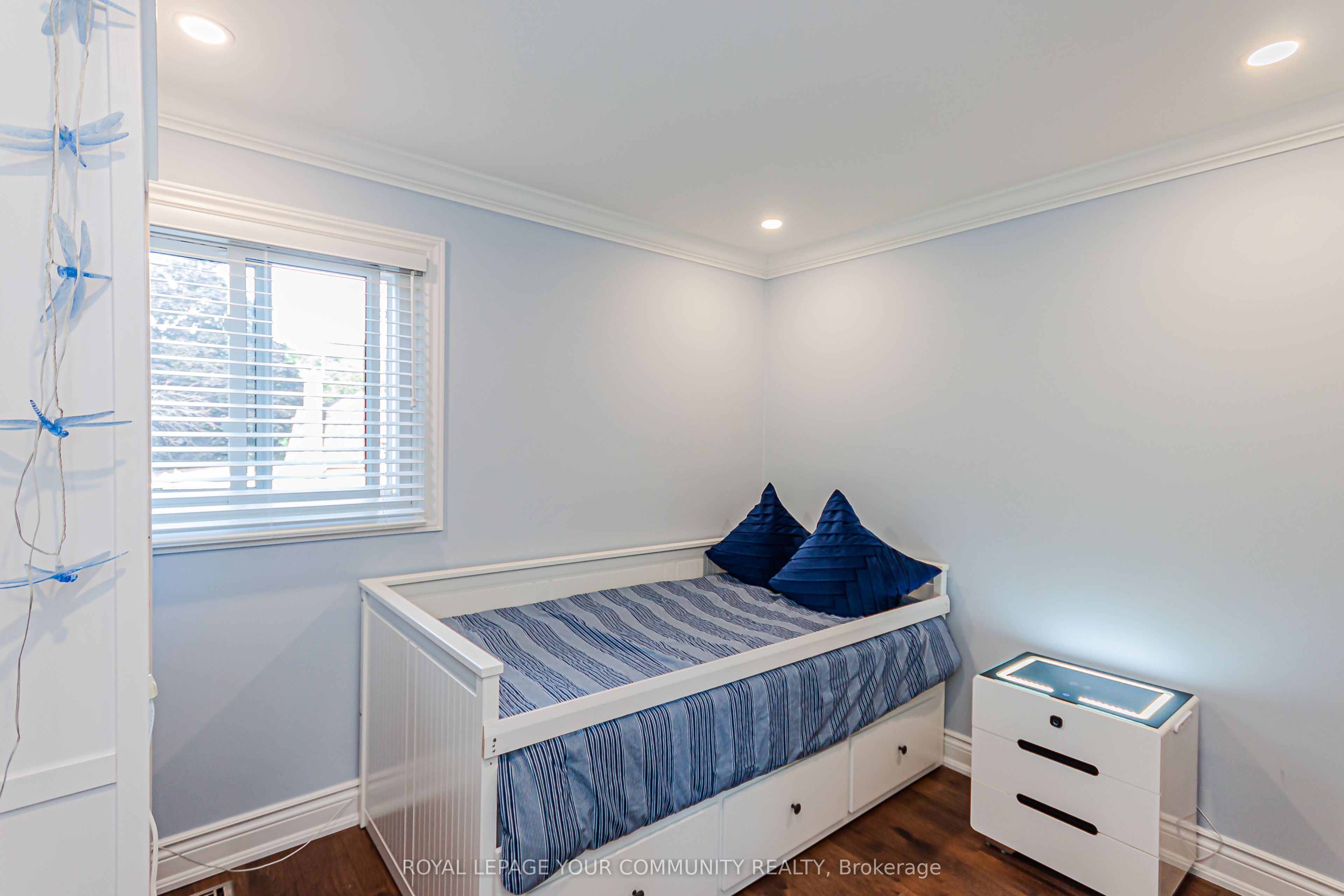 MLS #W12353212 image #10