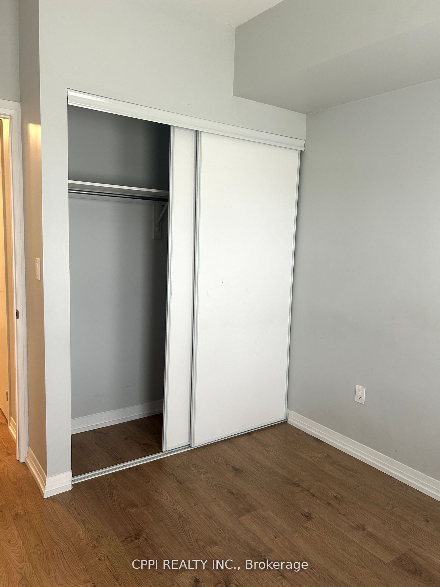 MLS #W12353614 image #9