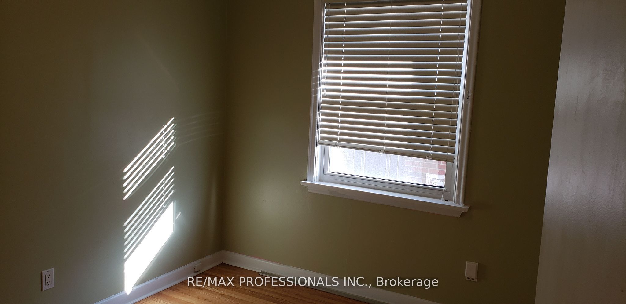 MLS #W12353676 image #4