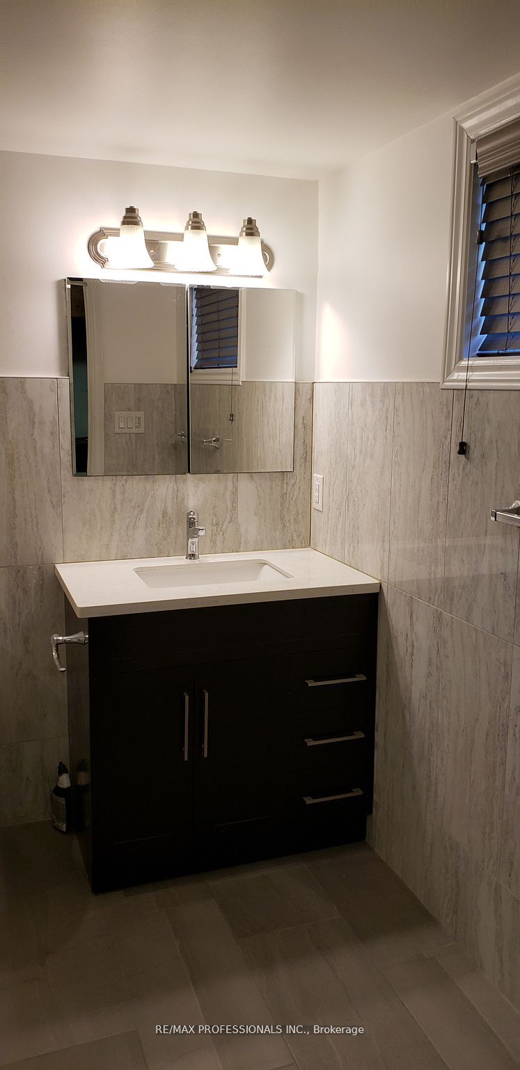 MLS #W12353676 image #9