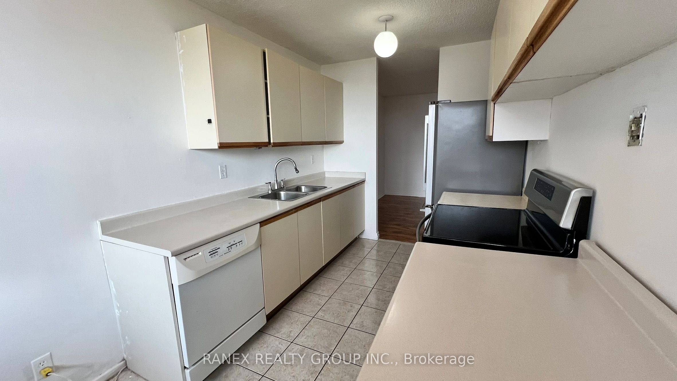 MLS #W12354862 image #12