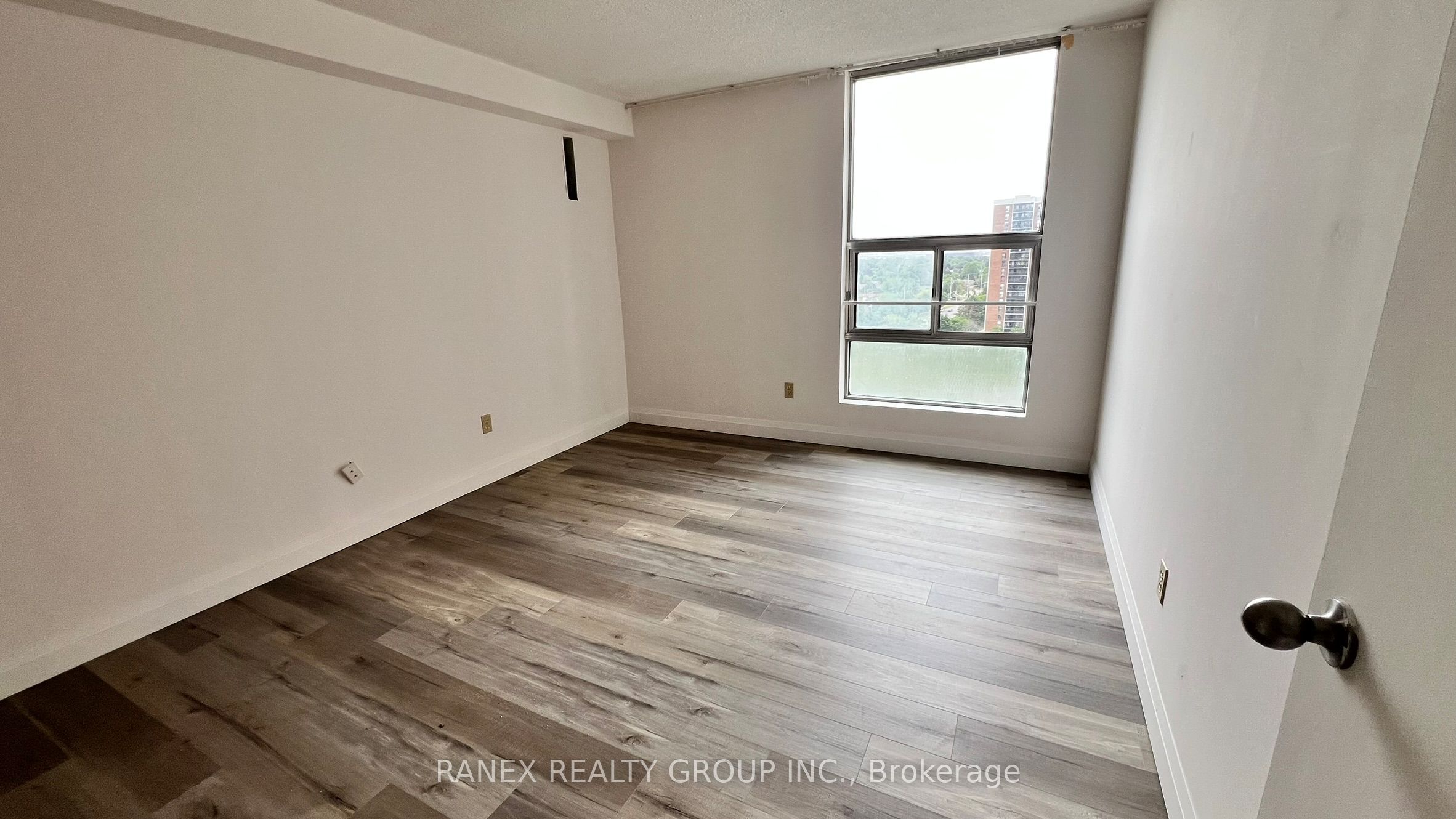 MLS #W12354862 image #23