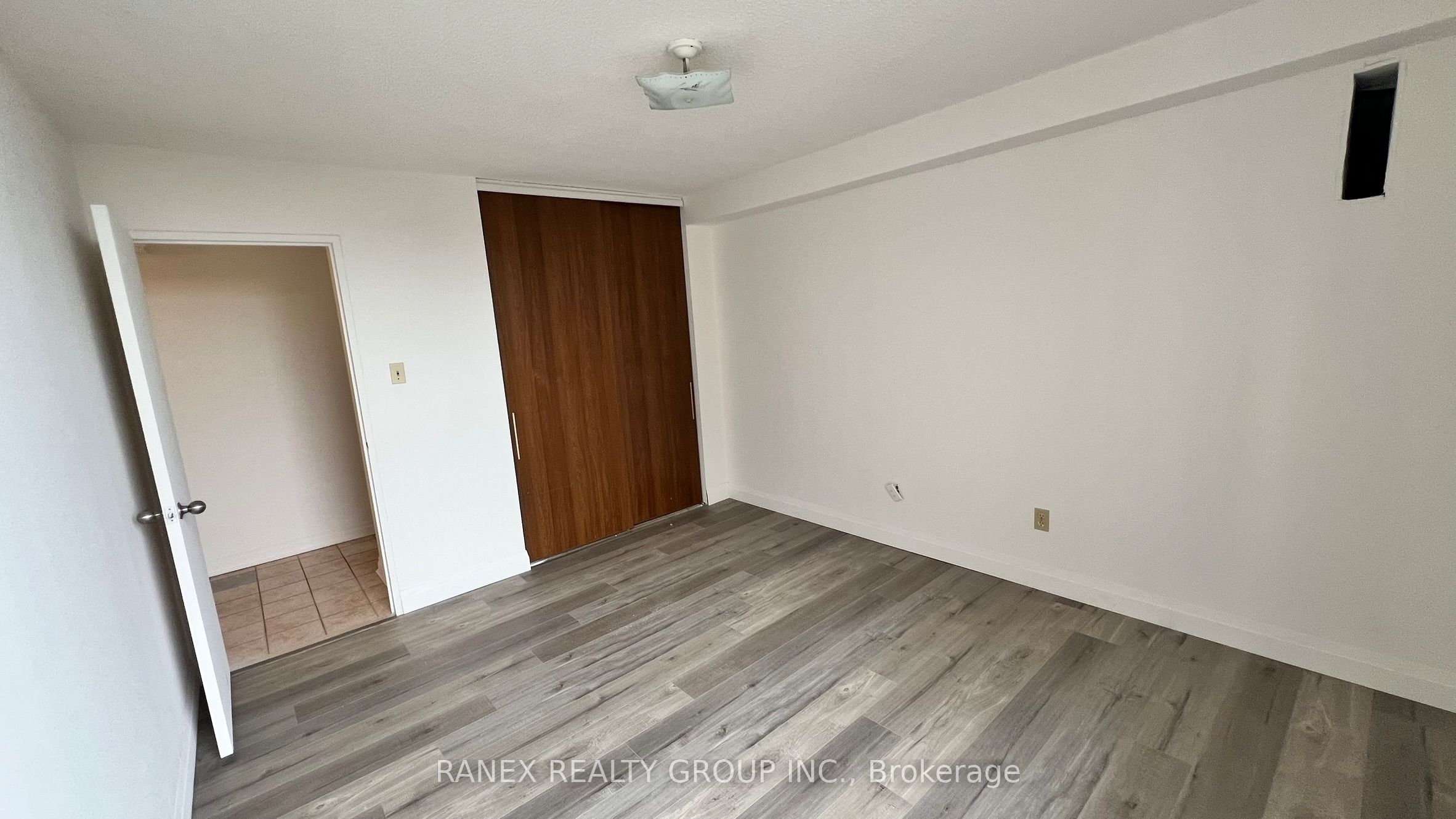 MLS #W12354862 image #24