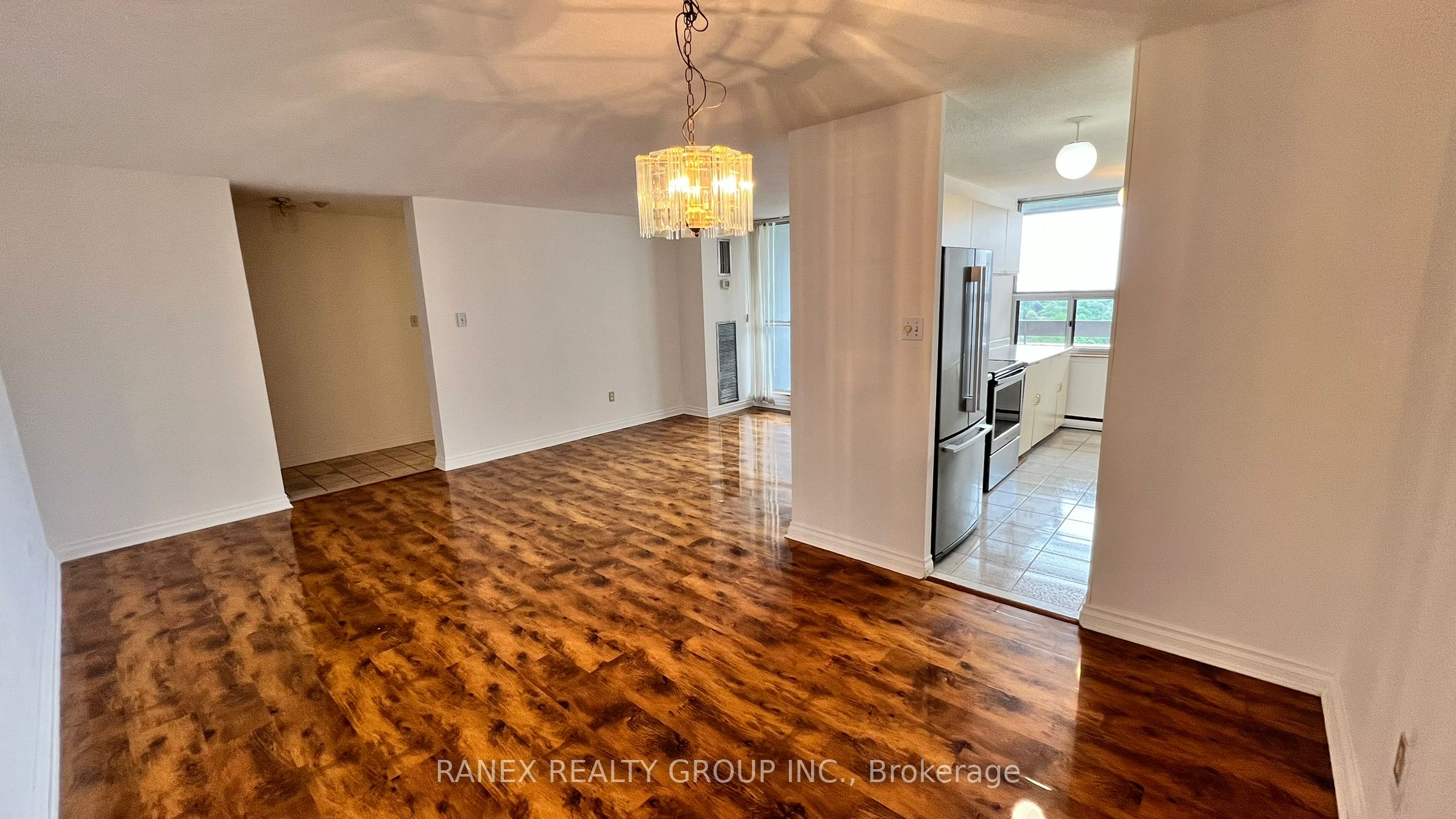 MLS #W12354862 image #7