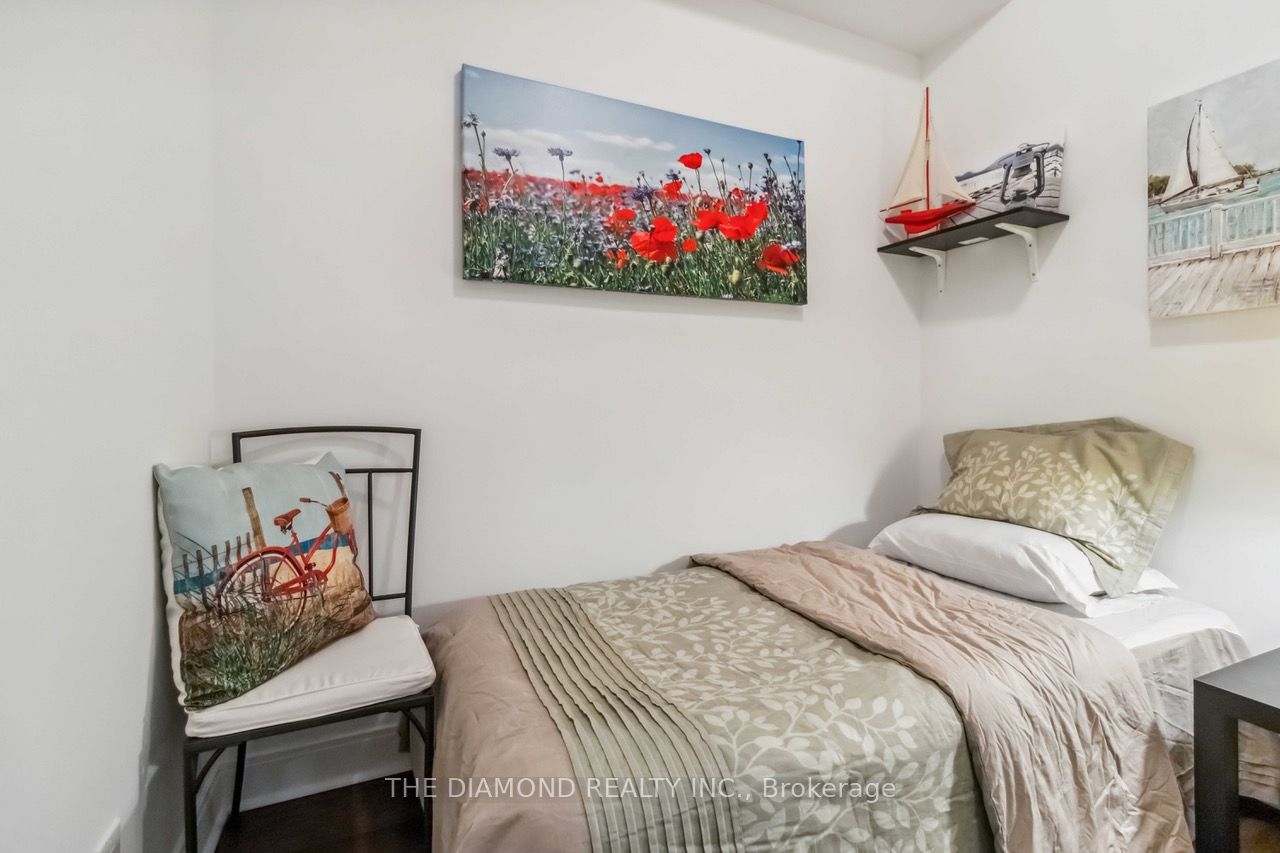 MLS #W12354902 image #25