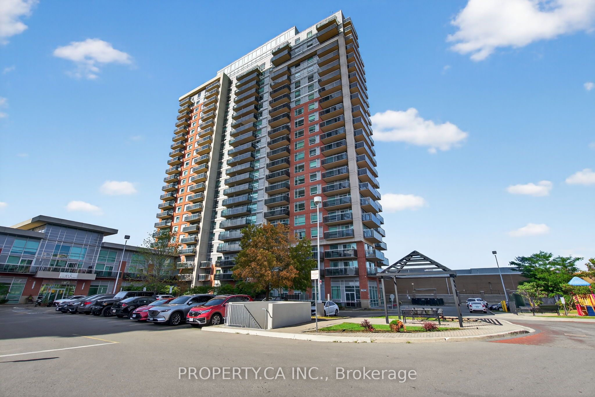 MLS #W12355639 image #1