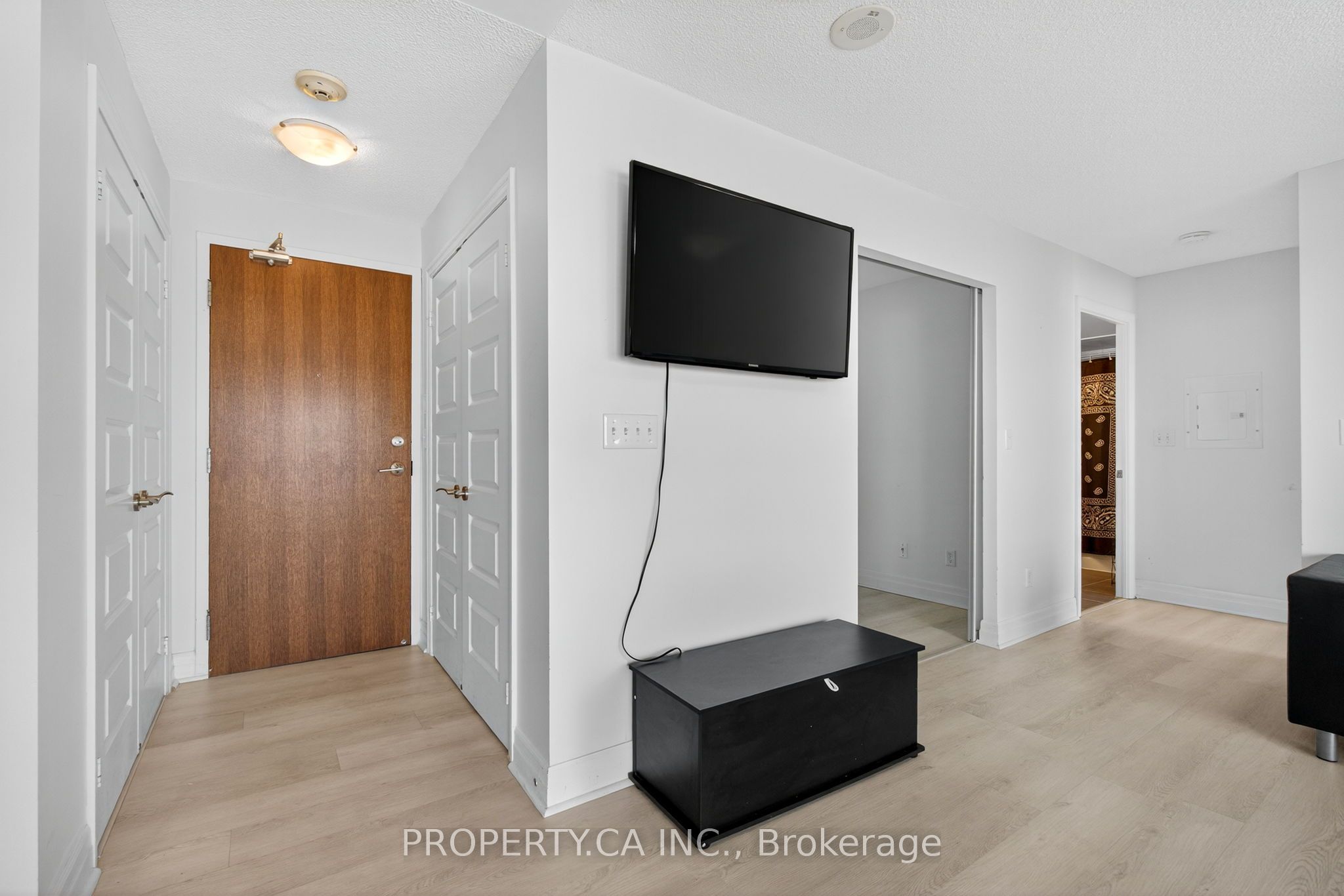 MLS #W12355639 image #4