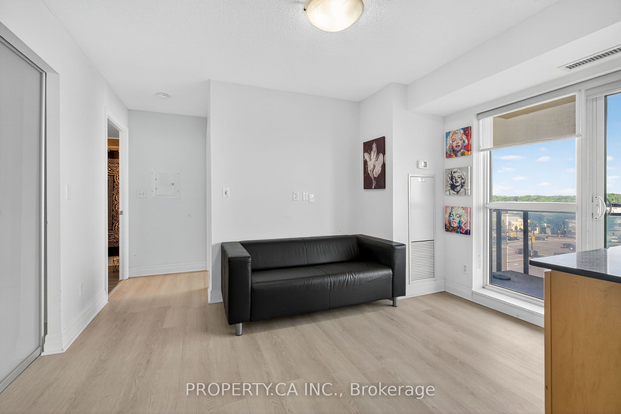 MLS #W12355639 image #5