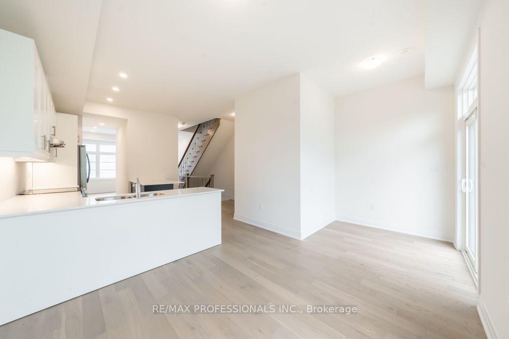 MLS #W12355686 image #15