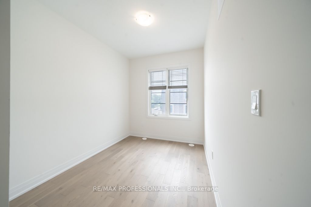 MLS #W12355686 image #25