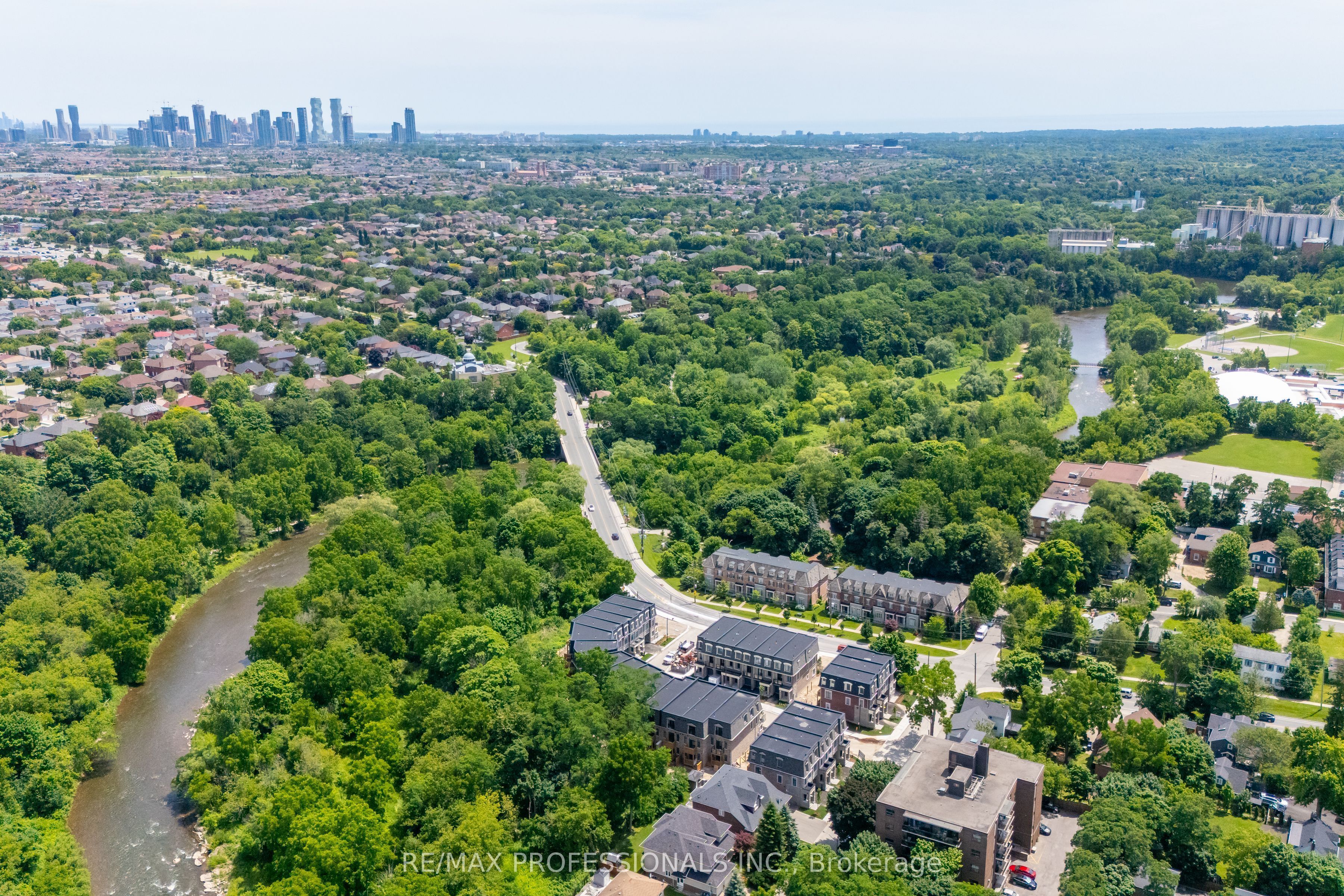 MLS #W12355686 image #28