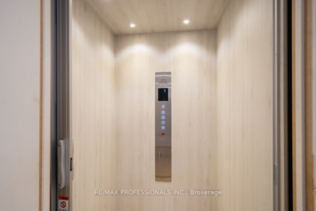 MLS #W12355686 image #4