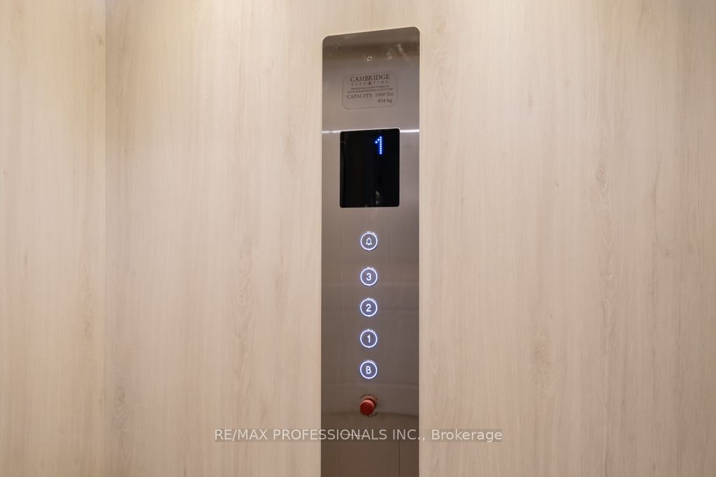 MLS #W12355686 image #5