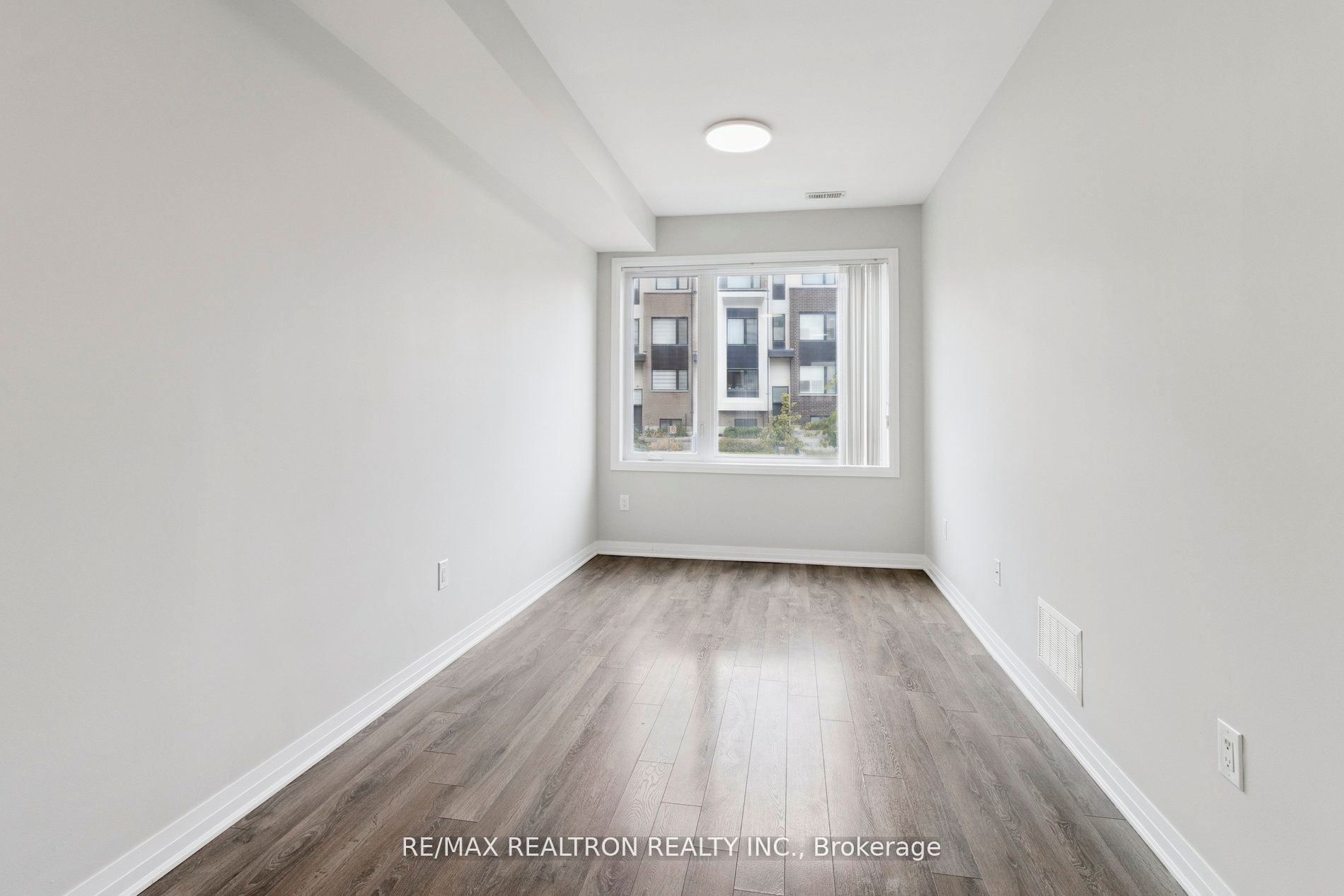 MLS #W12356635 image #8