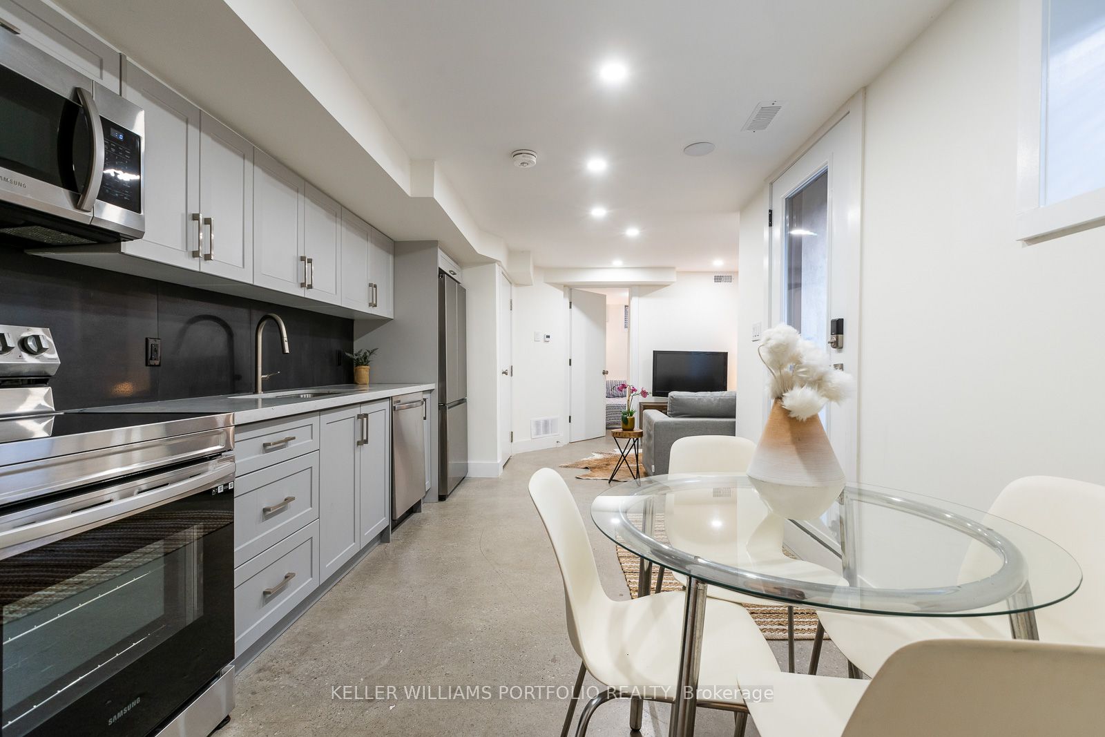 MLS #W12358046 image #10