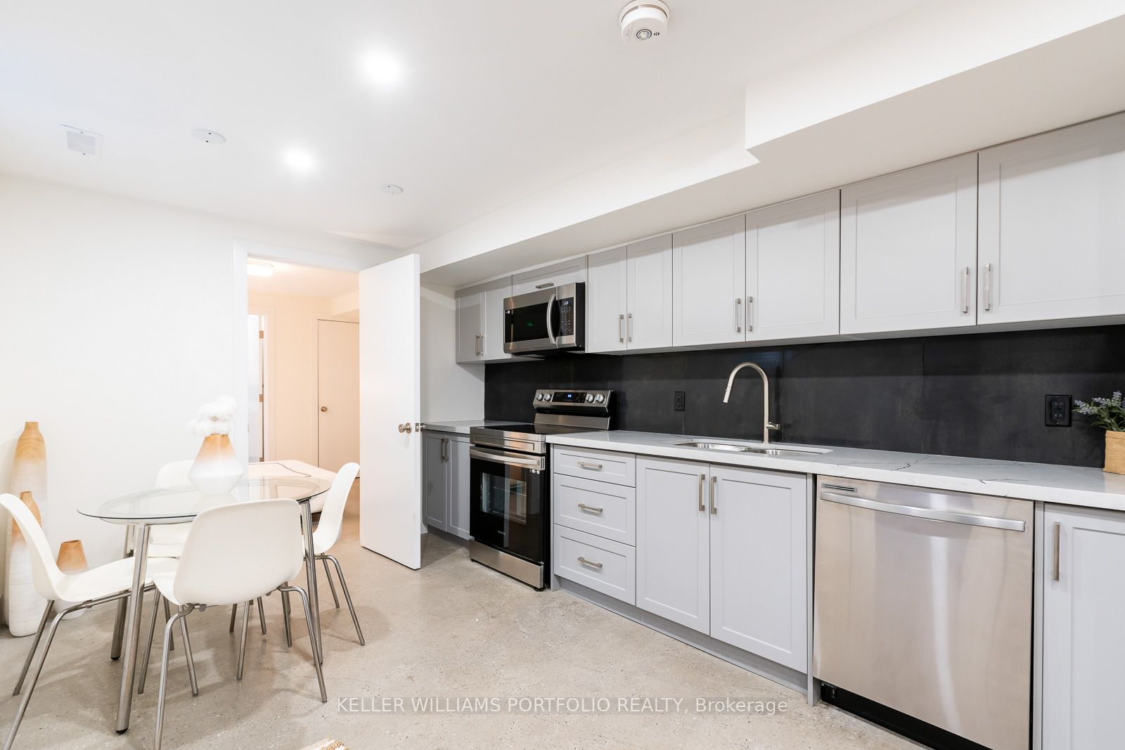 MLS #W12358046 image #13