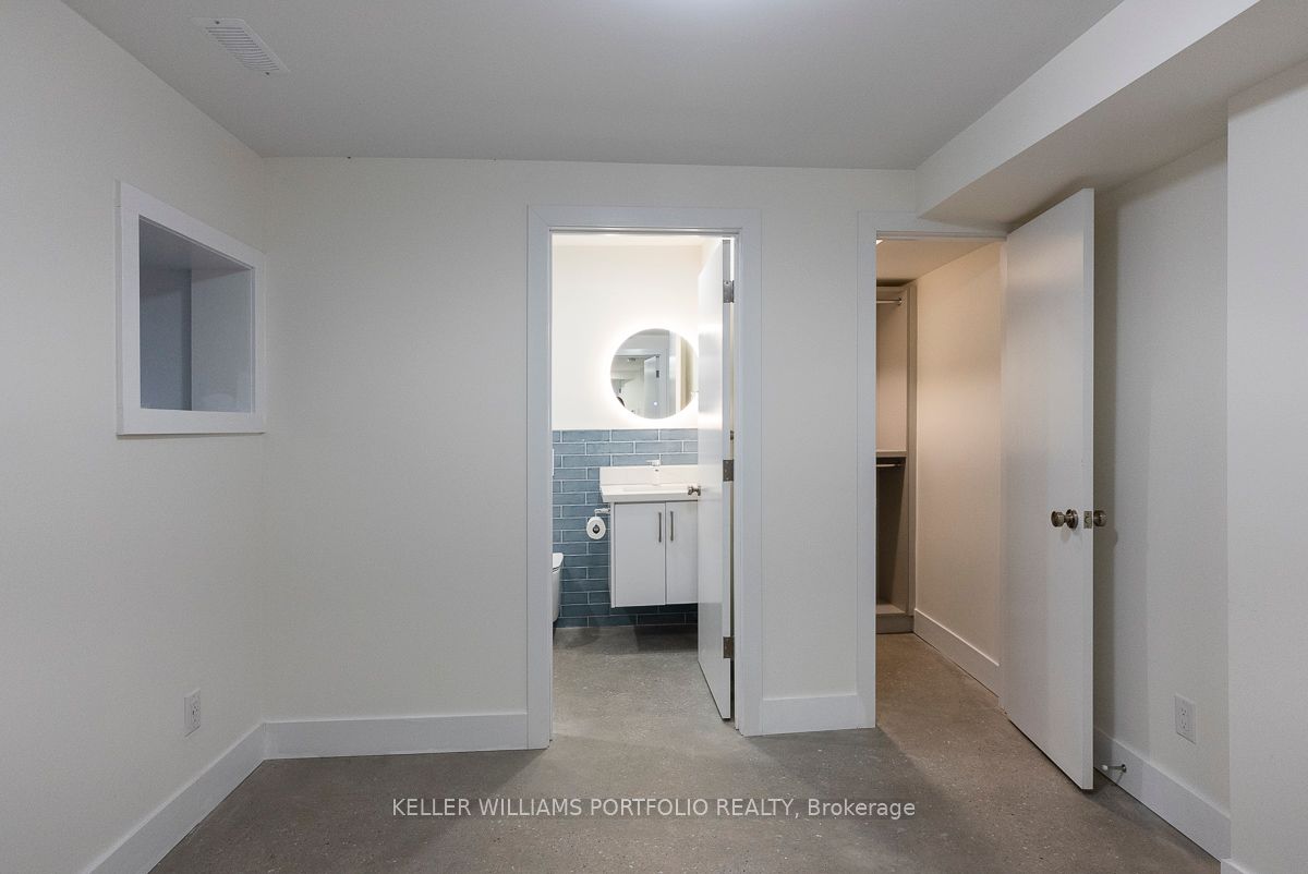 MLS #W12358046 image #18