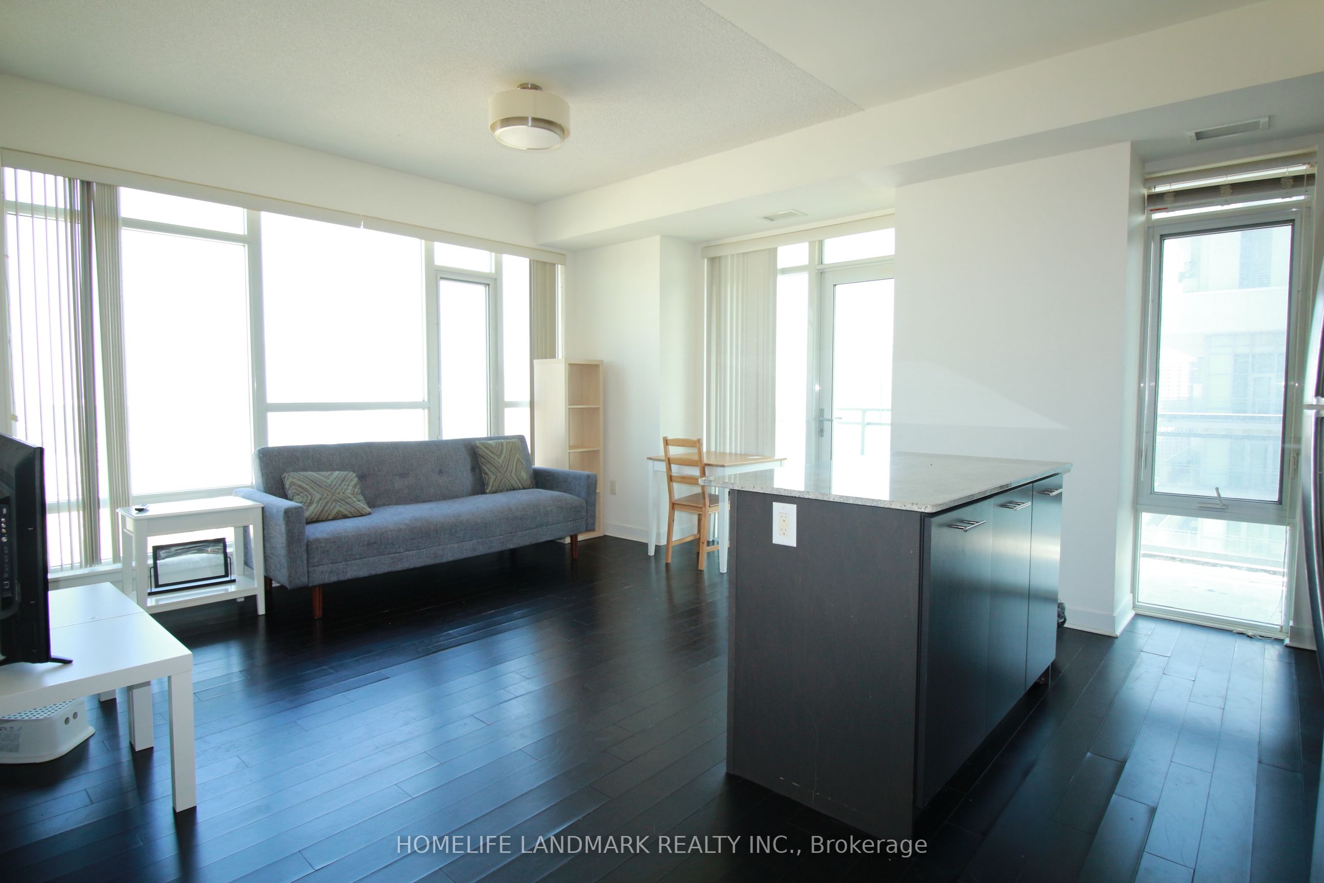 MLS #W12358266 image #5