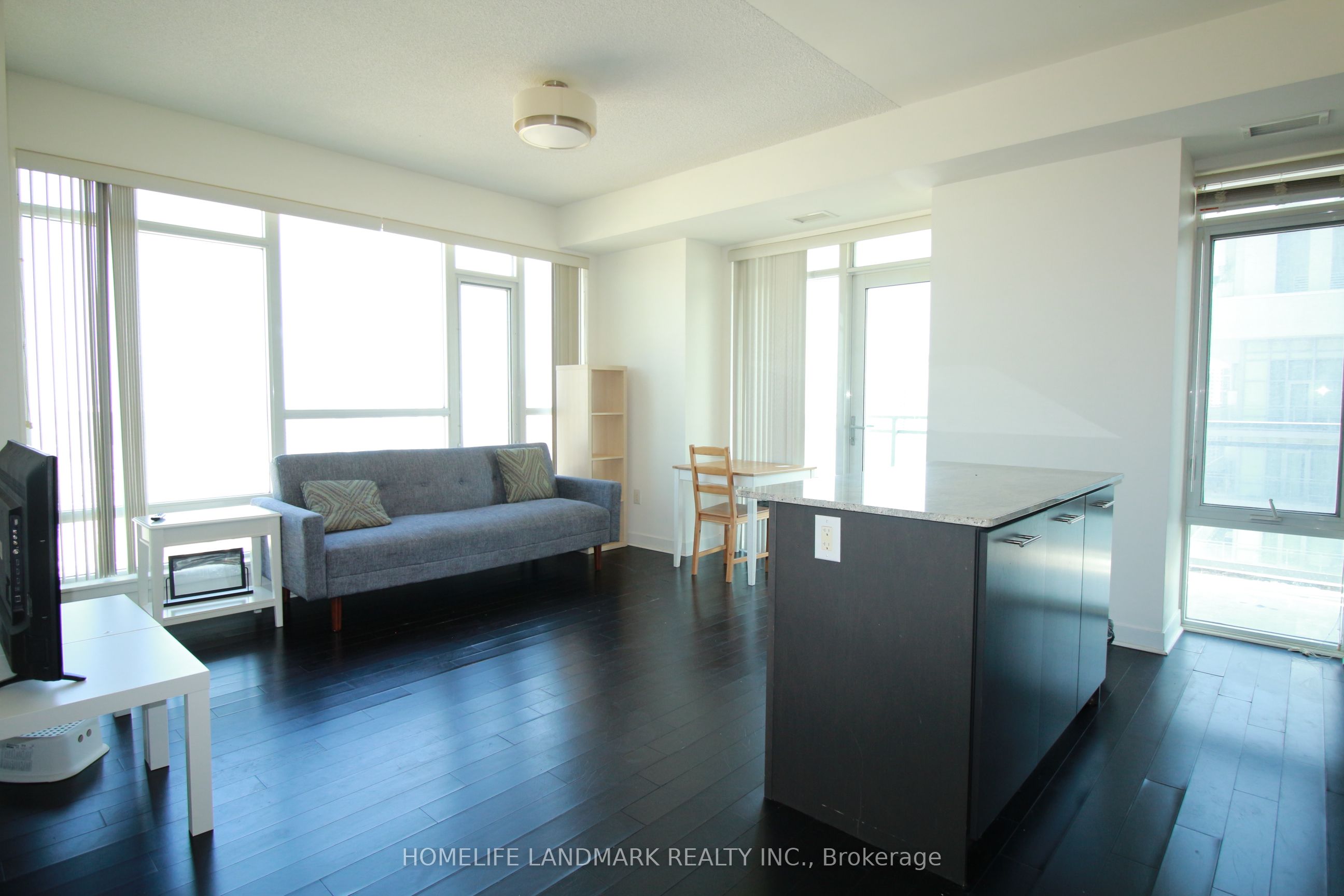 MLS #W12358266 image #6