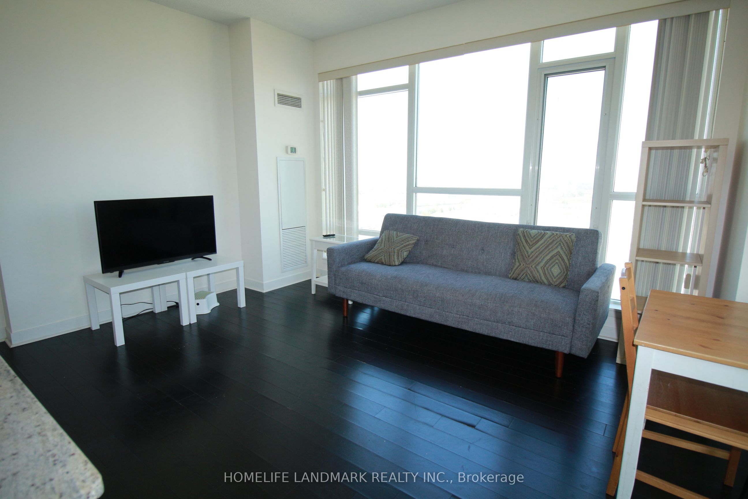 MLS #W12358266 image #9