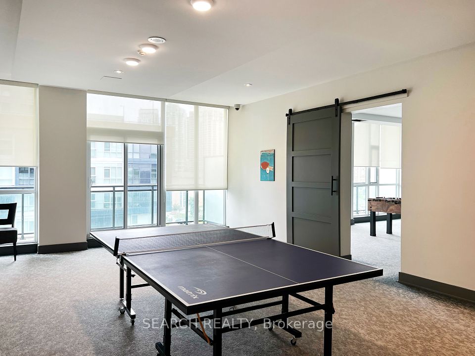 MLS #W12358433 image #0