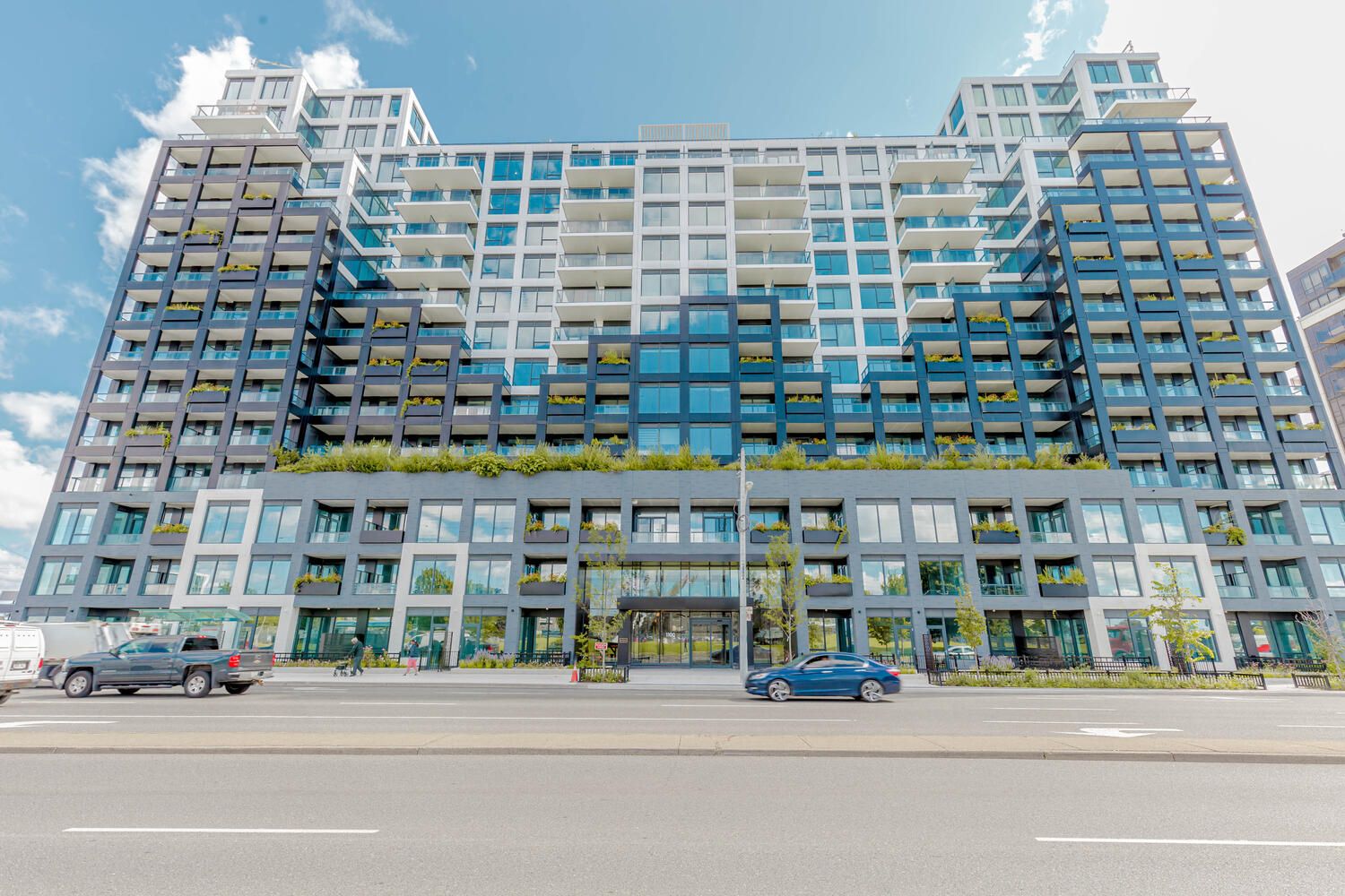 MLS #W12359822 image #0