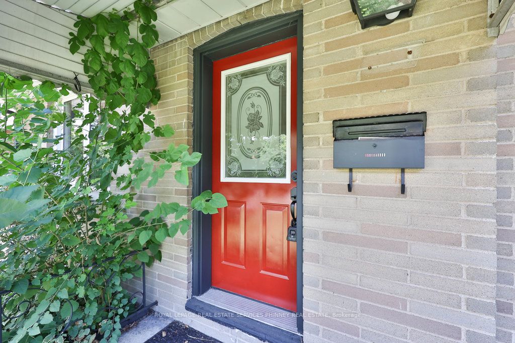 MLS #W12359968 image #1