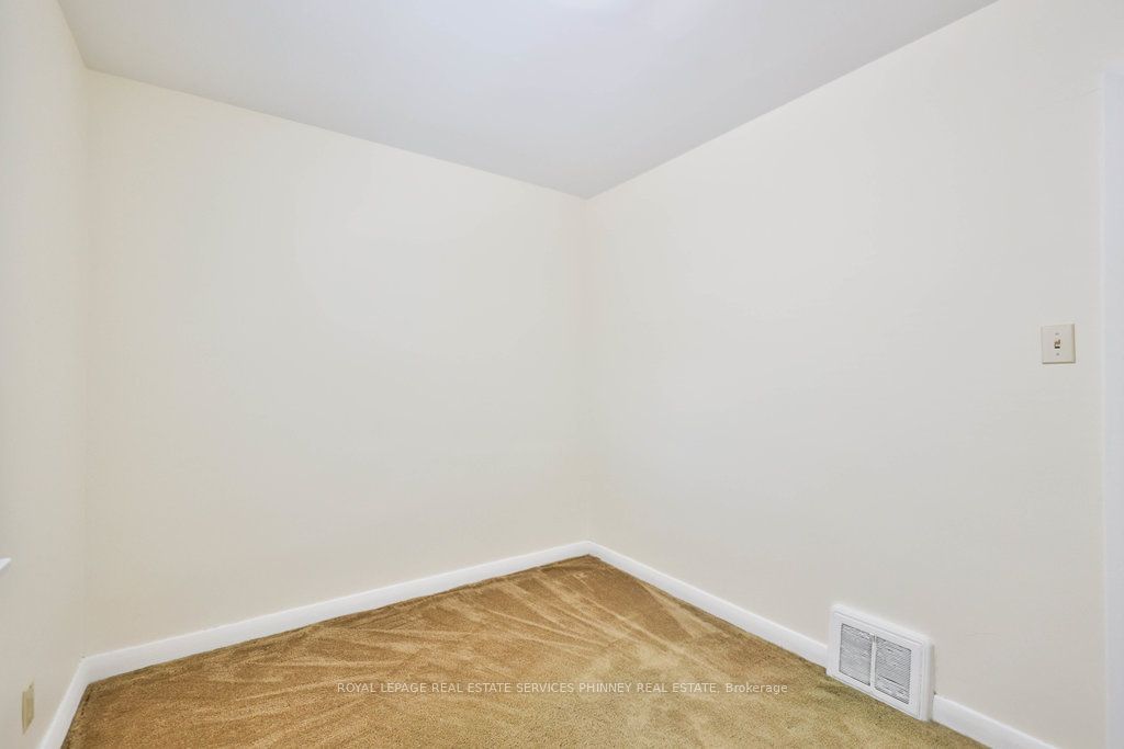 MLS #W12359968 image #10