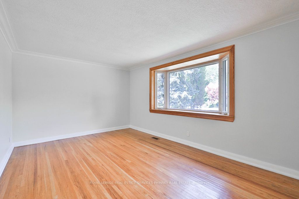 MLS #W12359968 image #5