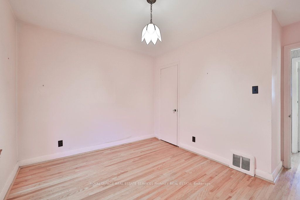 MLS #W12359969 image #10