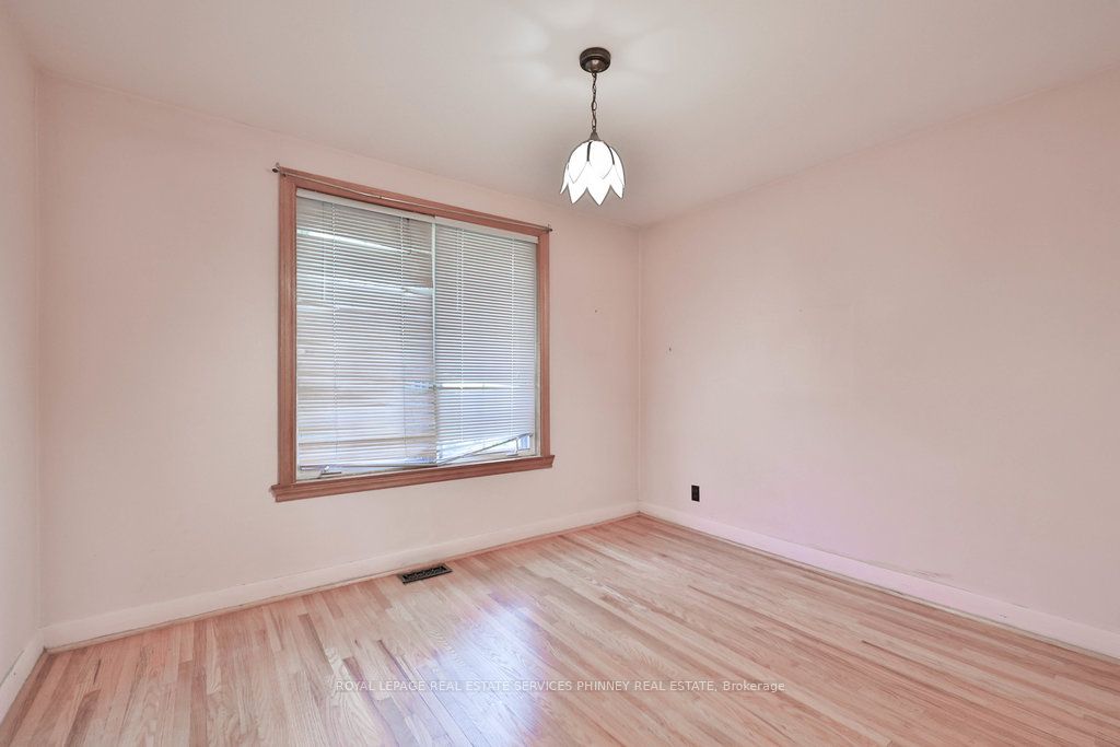 MLS #W12359969 image #9