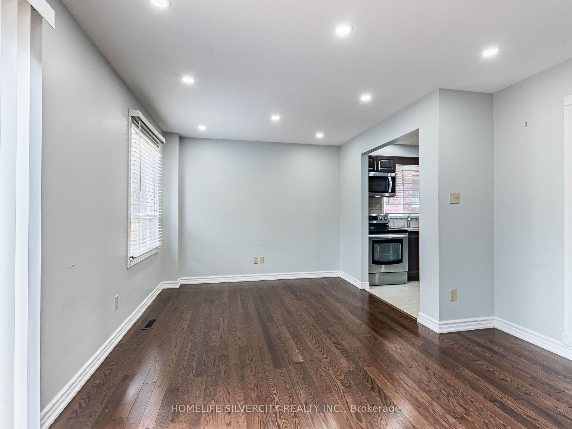 MLS #W12360005 image #10