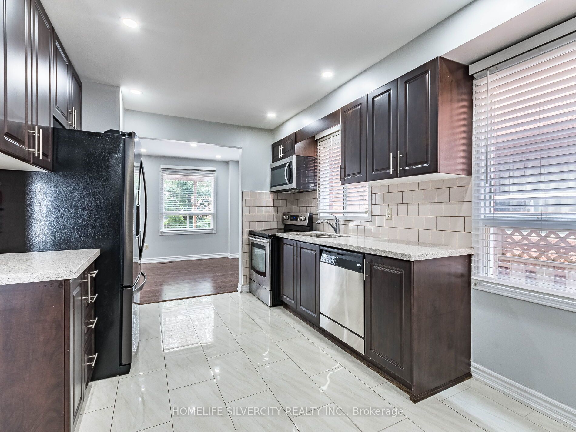 MLS #W12360005 image #17