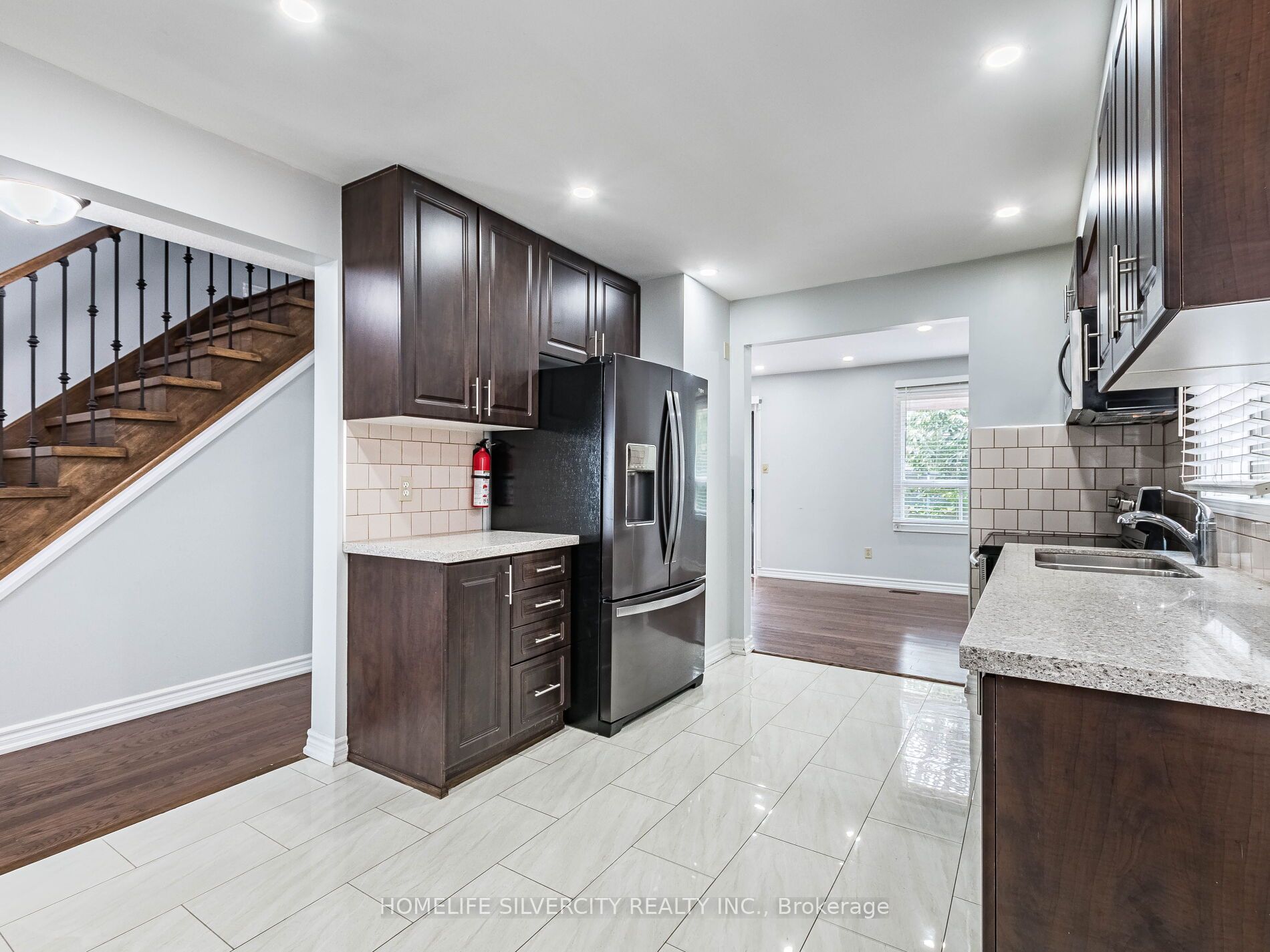 MLS #W12360005 image #18