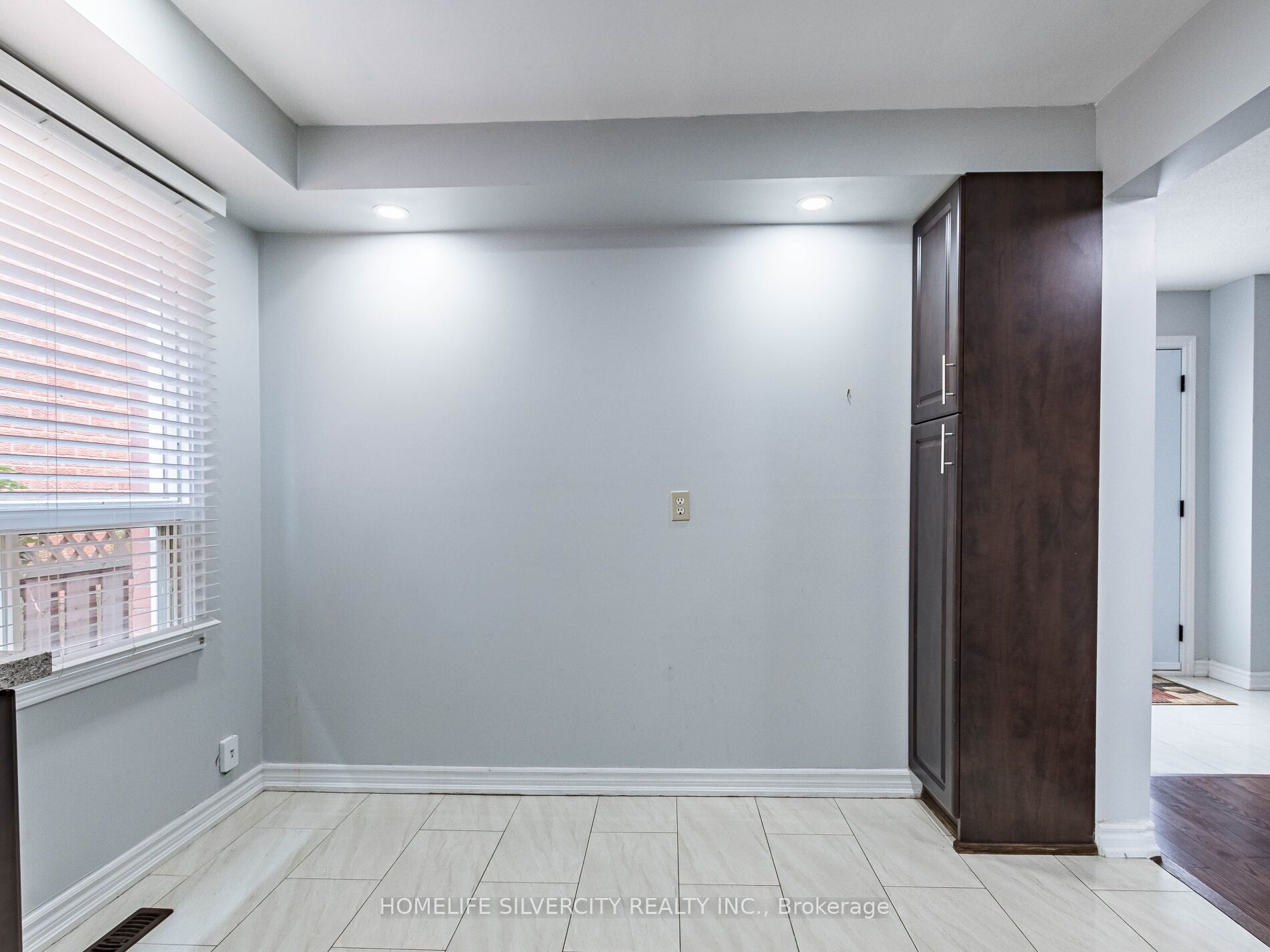 MLS #W12360005 image #21