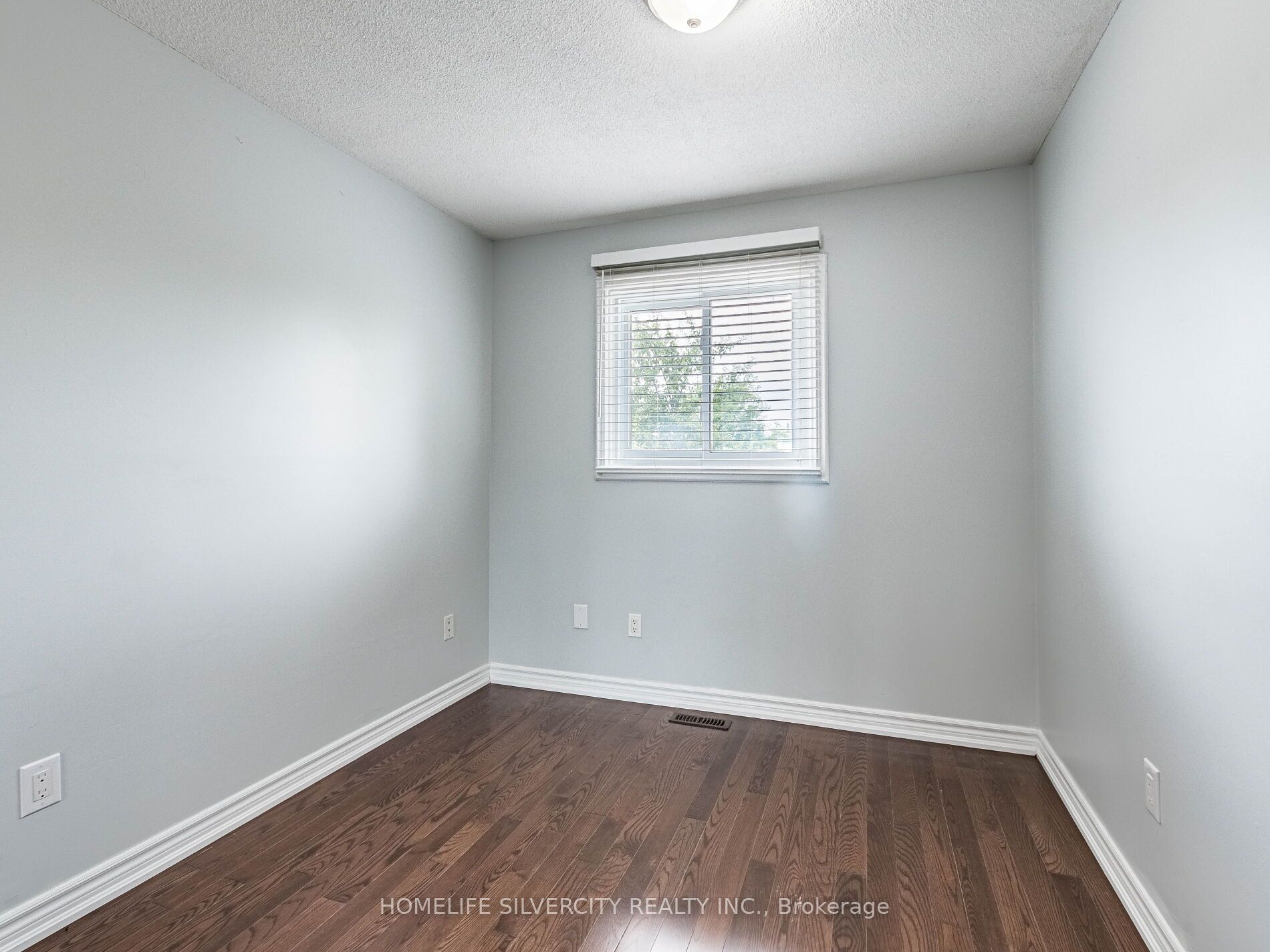 MLS #W12360005 image #32