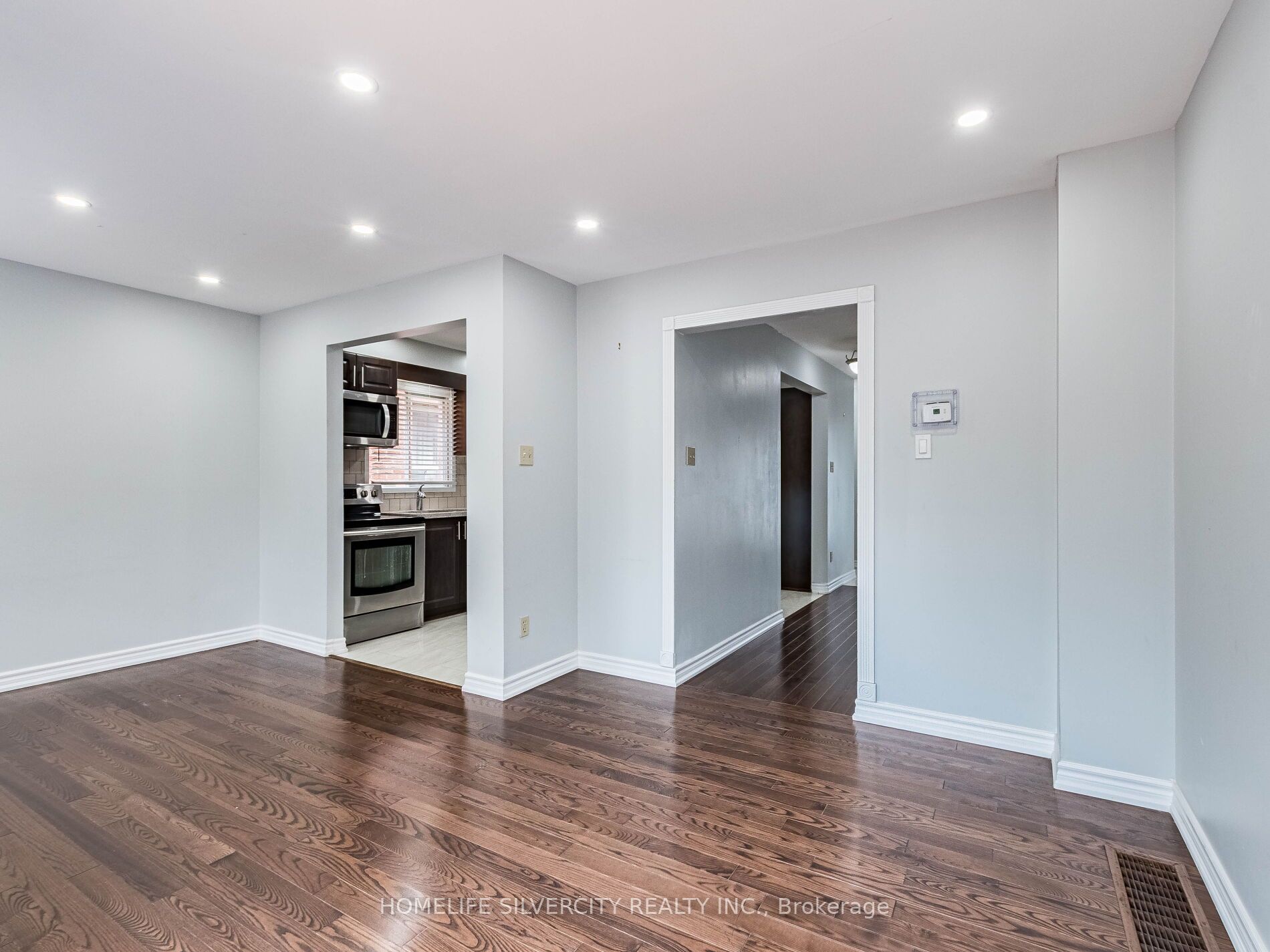 MLS #W12360005 image #9