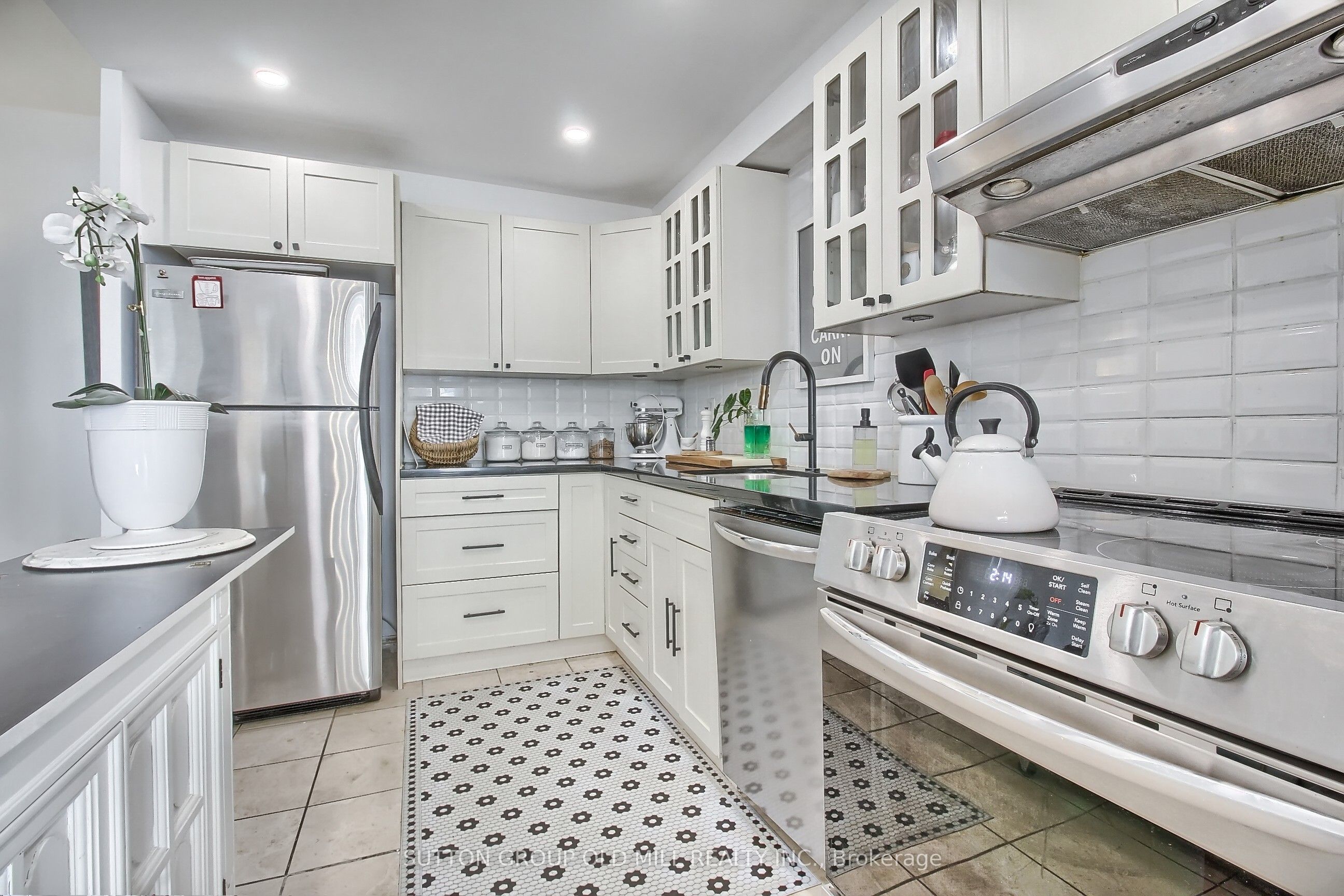 MLS #W12360116 image #17