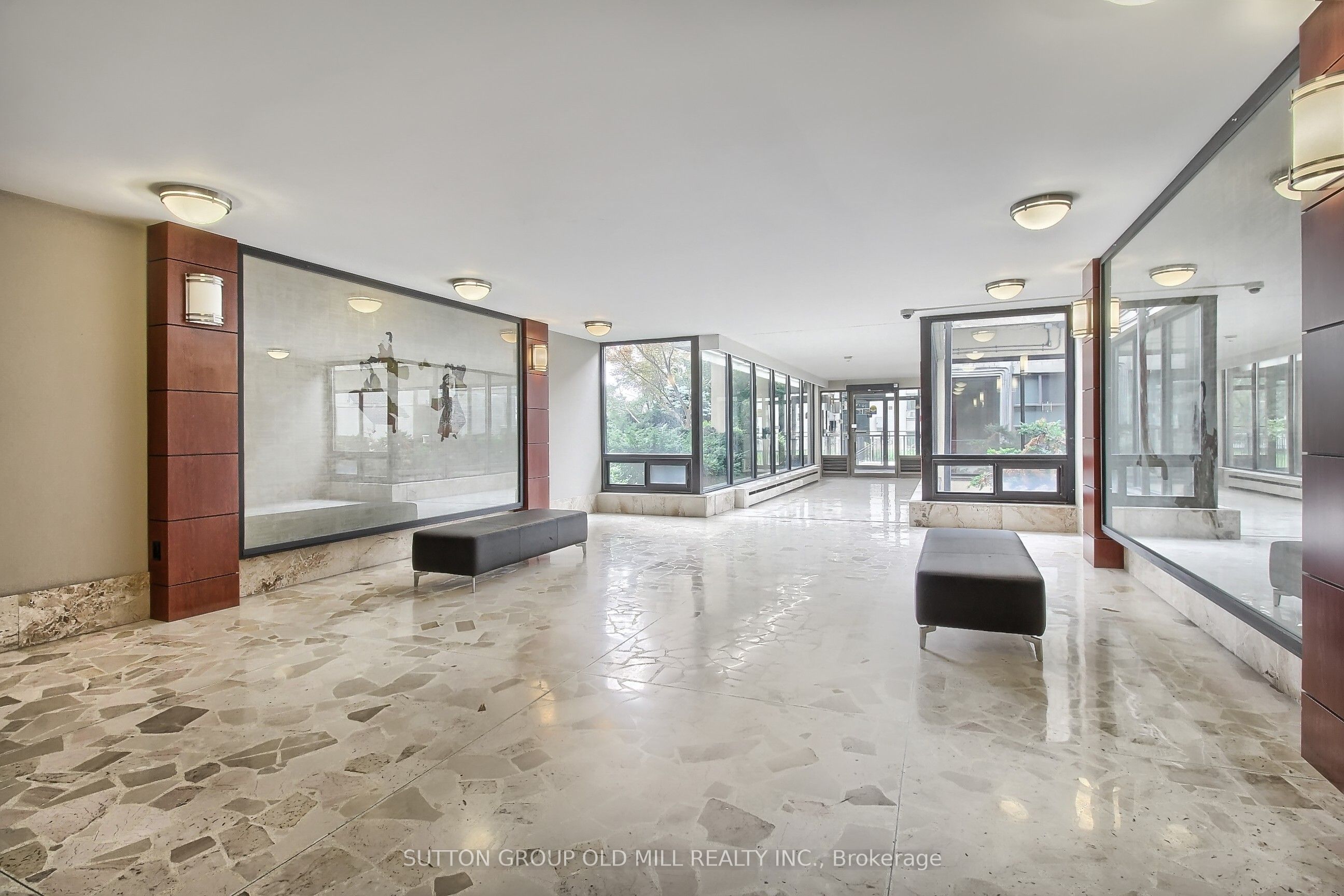 MLS #W12360116 image #2