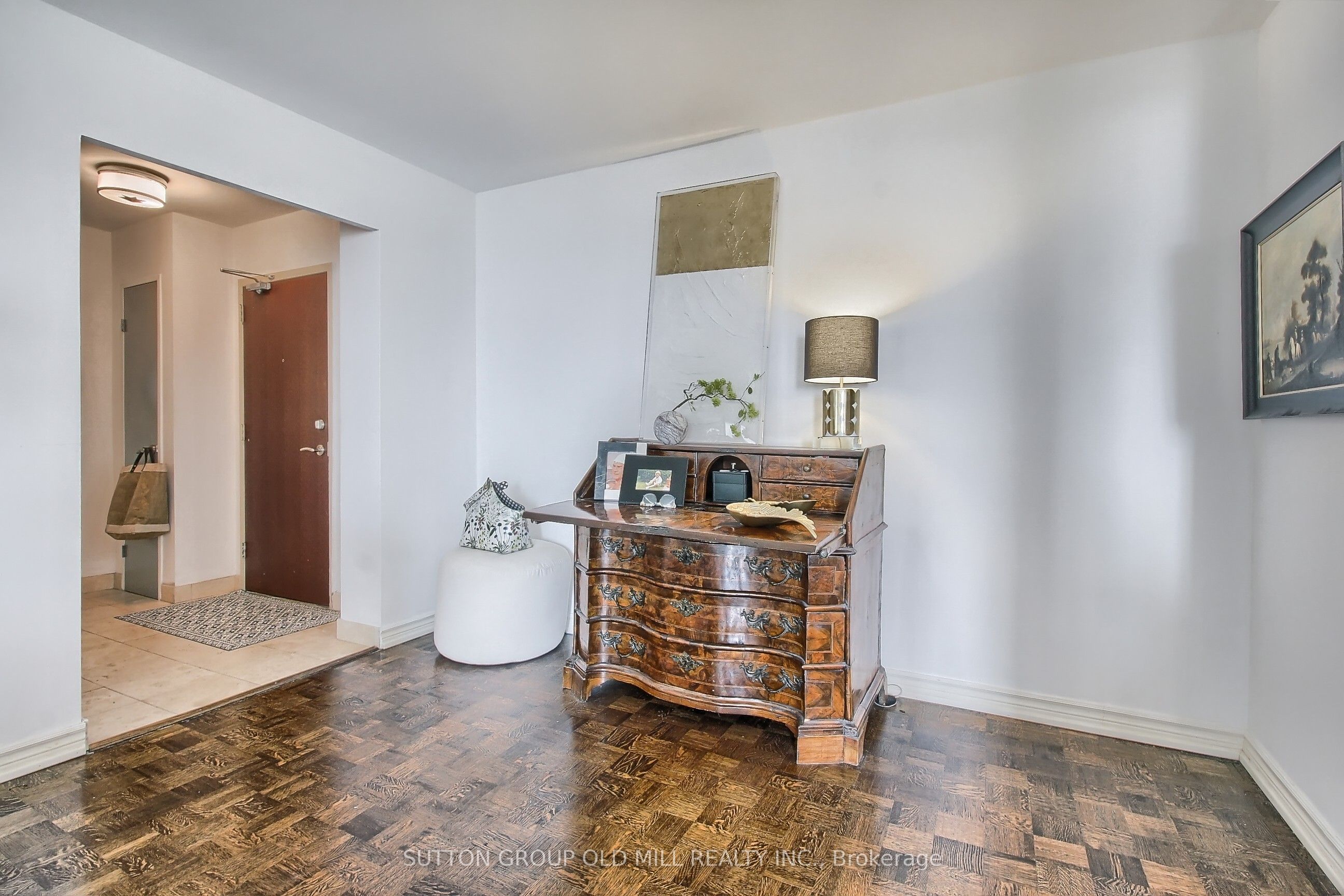 MLS #W12360116 image #7